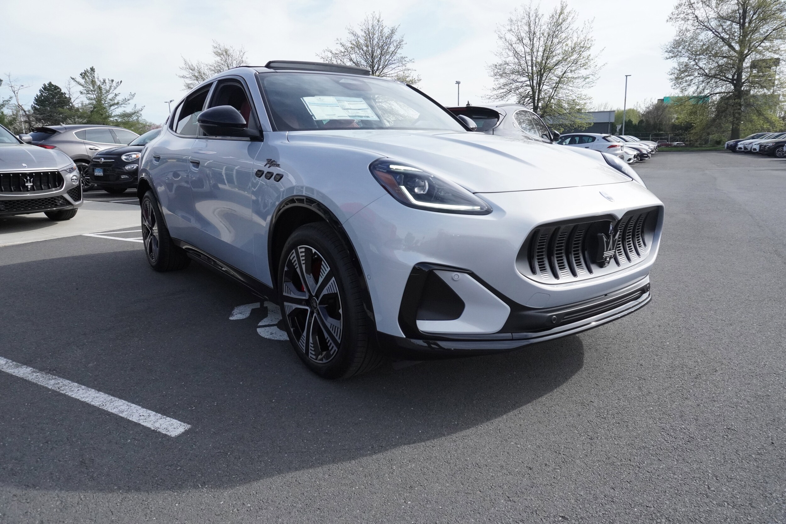 2025 Maserati Grecale photo 4