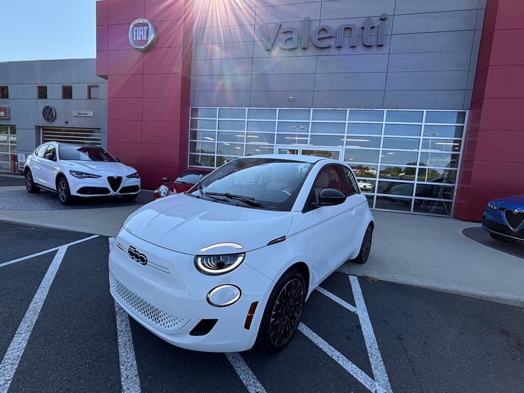 New 2026 FIAT 500e Base Hatchback