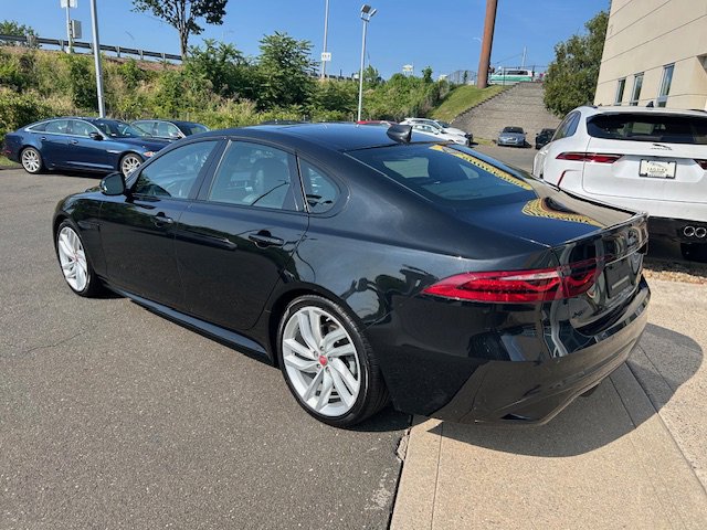 2022 Jaguar XF R-Dynamic SE photo 3