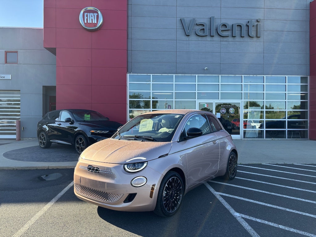 New 2026 FIAT 500e Base Hatchback