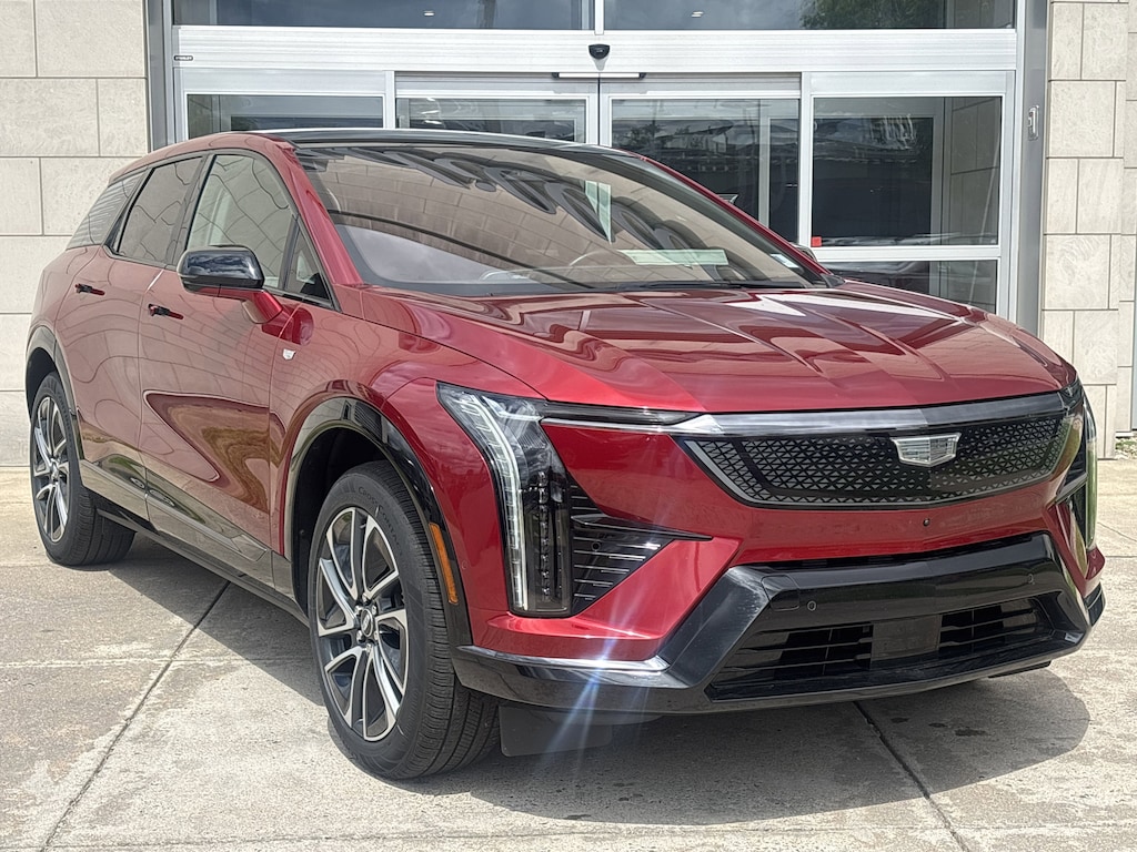 Used 2025 CADILLAC OPTIQ Sport w/1SH SUV