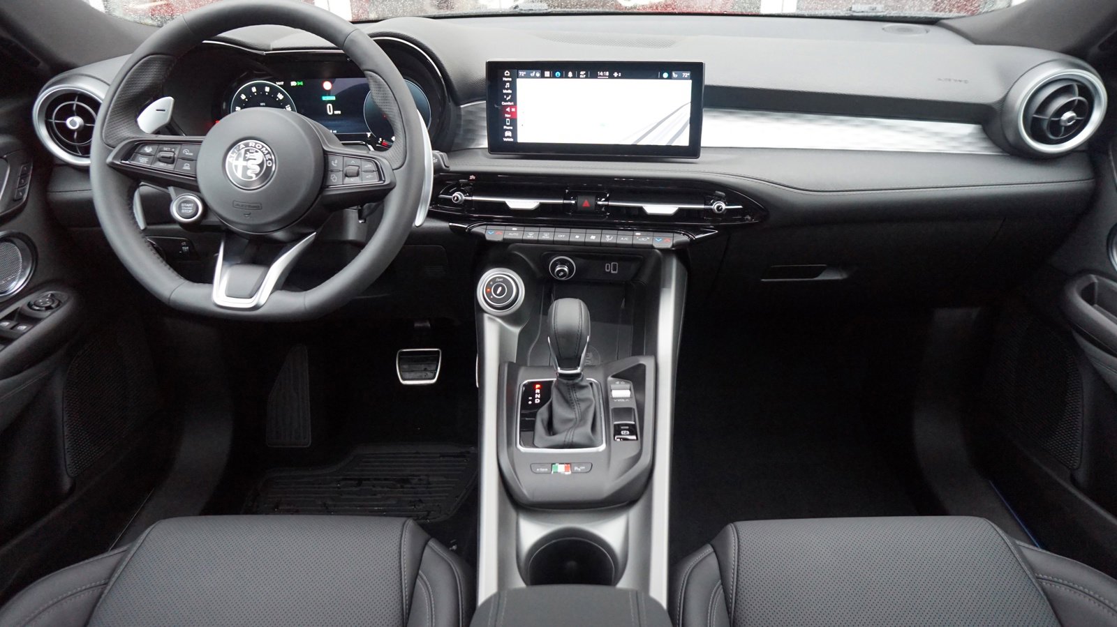 2024 Alfa Romeo Tonale Veloce photo 2