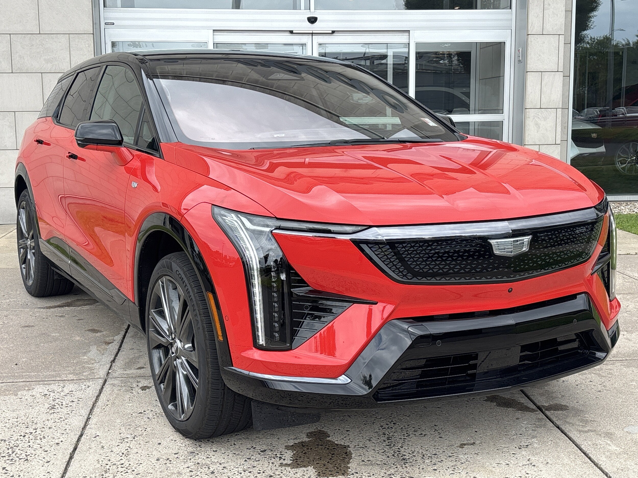 2025 Cadillac Optiq Sport photo 2