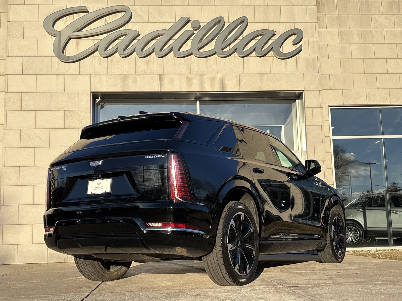 2025 Cadillac Escalade IQ Sport photo 4