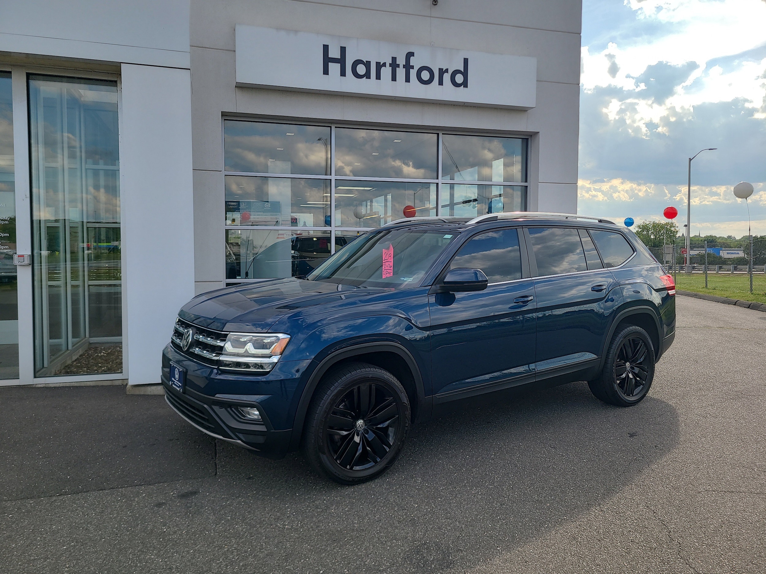 2019 Volkswagen Atlas SE w/Tech's photo