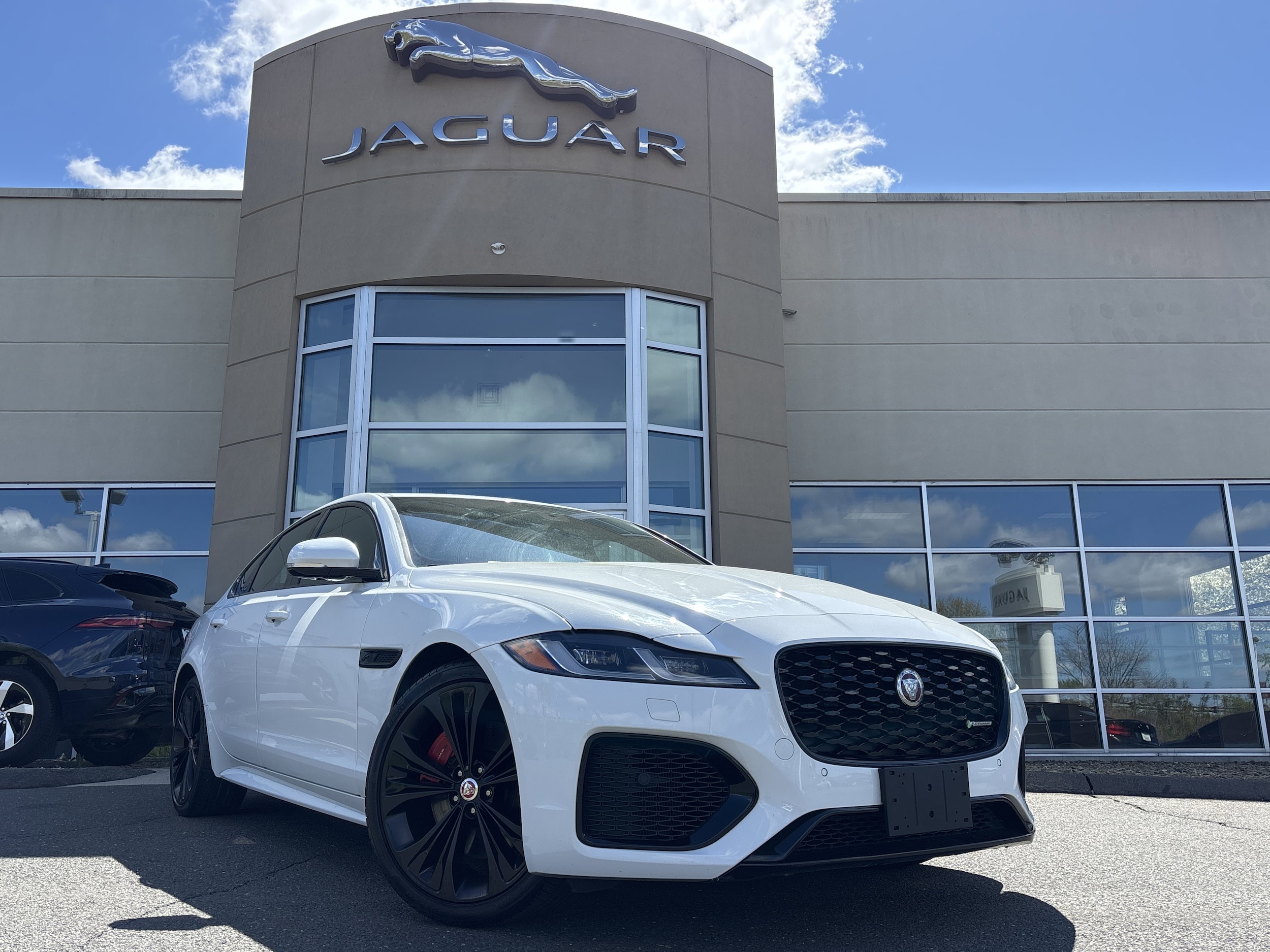 2023 Jaguar XF P300 R-Dynamic SE's photo