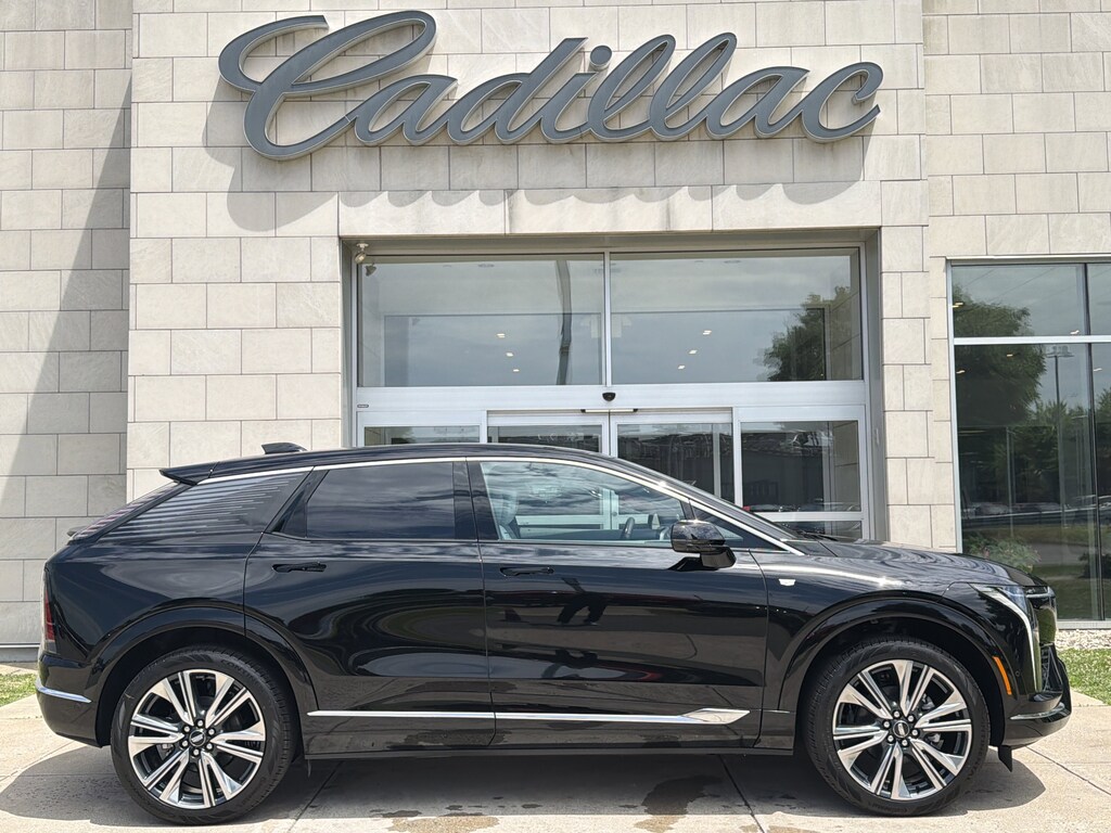 New 2026 CADILLAC OPTIQ Premium Luxury SUV