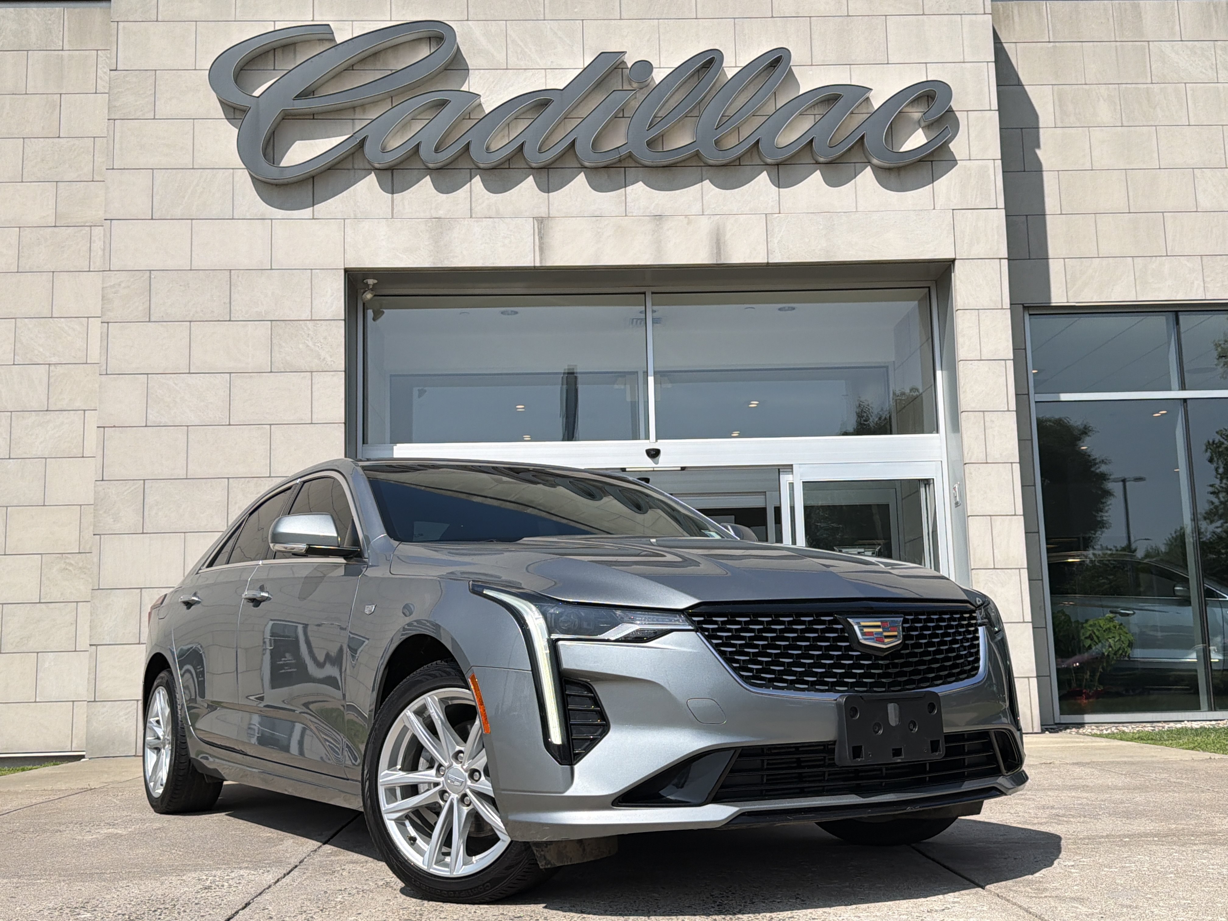 2023 Cadillac CT4