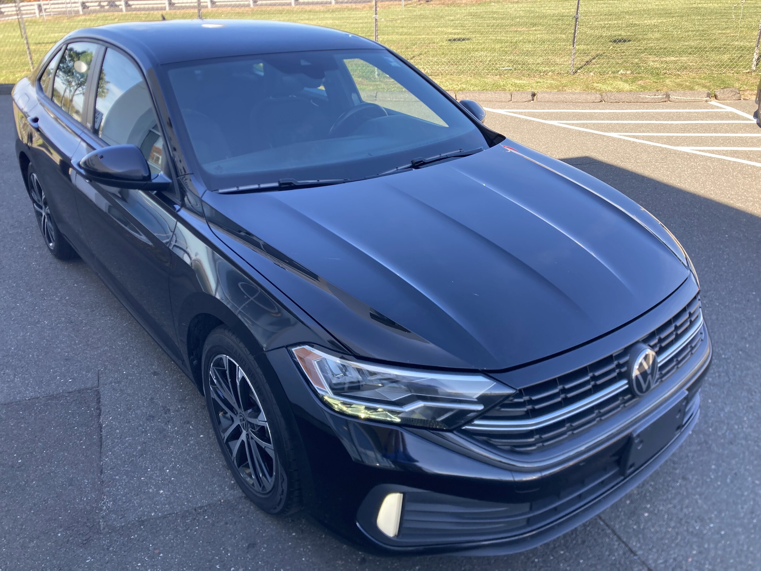 2023 Volkswagen Jetta 1.5T Sport photo 3