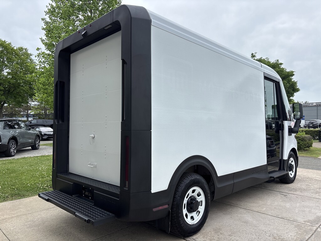 Used 2024 BrightDrop Zevo 400 Van Cargo