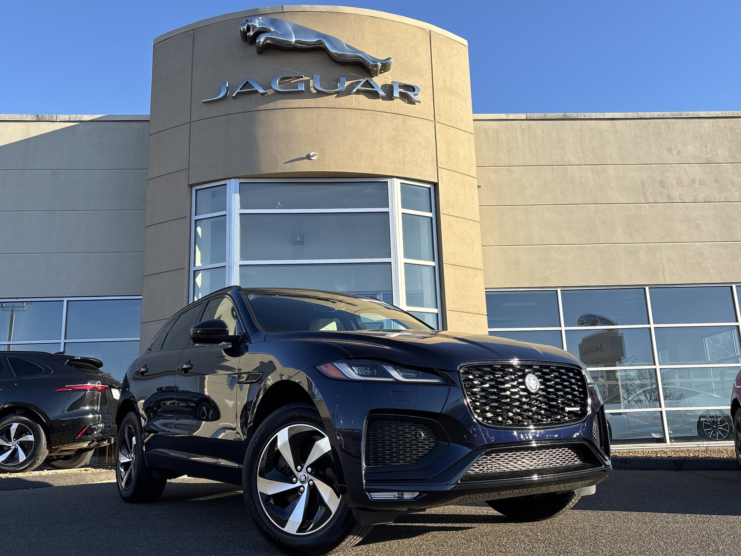 2025 Jaguar F-PACE R-Dynamic S