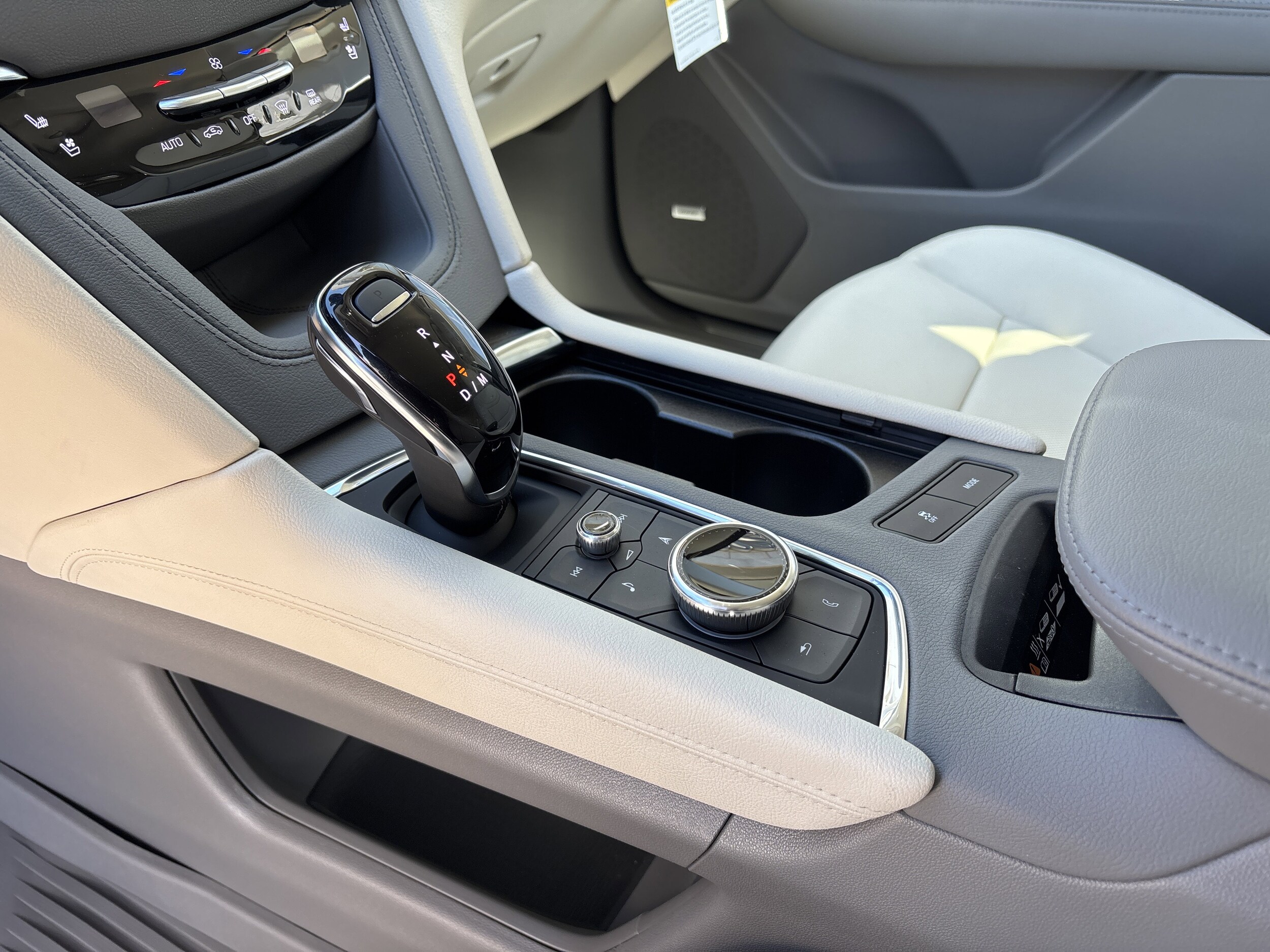 2025 Cadillac XT5 Premium Luxury - Photo 25