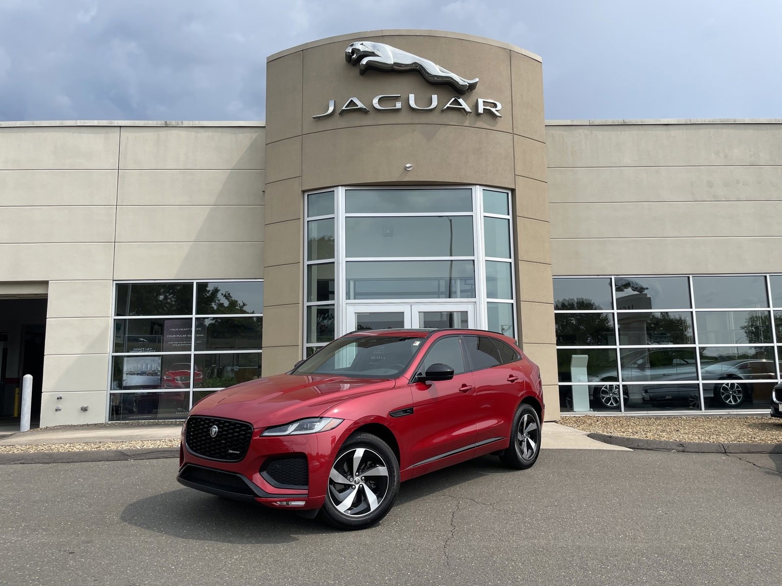 2024 Jaguar F-PACE R-Dynamic S