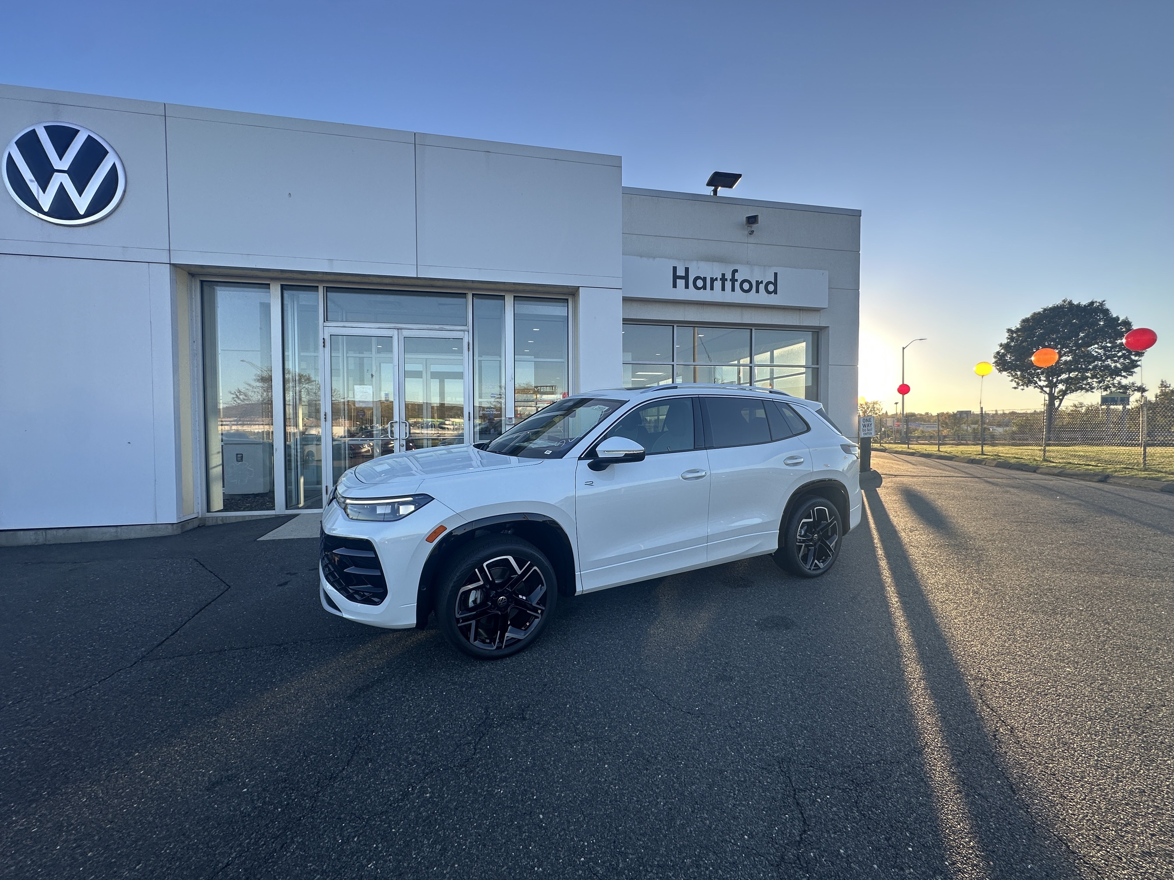2026 Volkswagen Tiguan SEL R-Line Turbo SUV