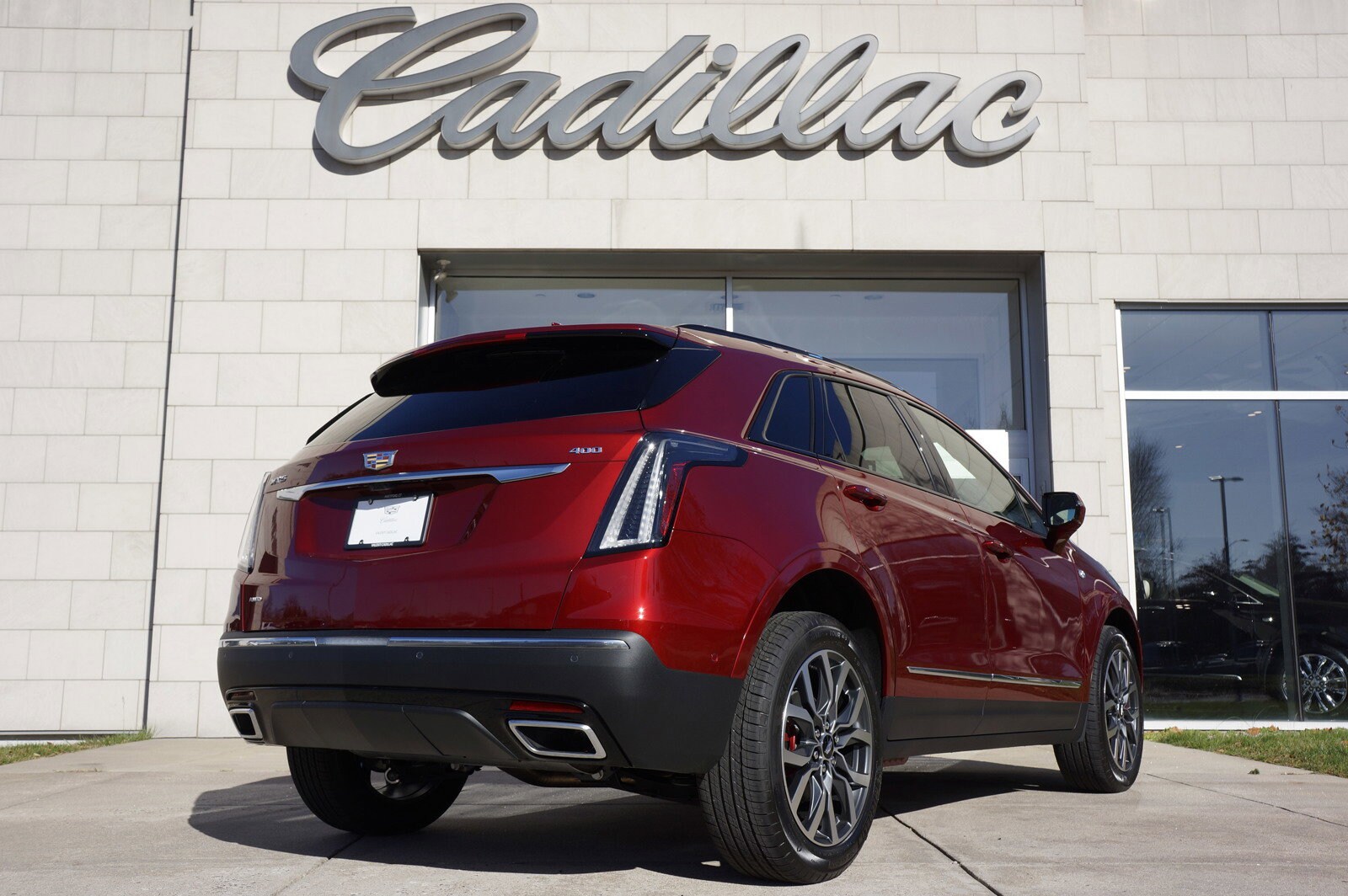 2025 Cadillac XT5 Sport photo 4