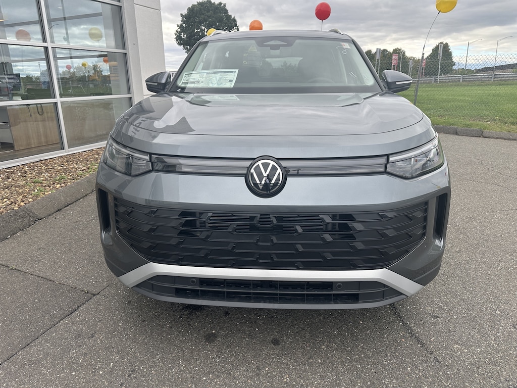 New 2026 Volkswagen Tiguan SE SUV