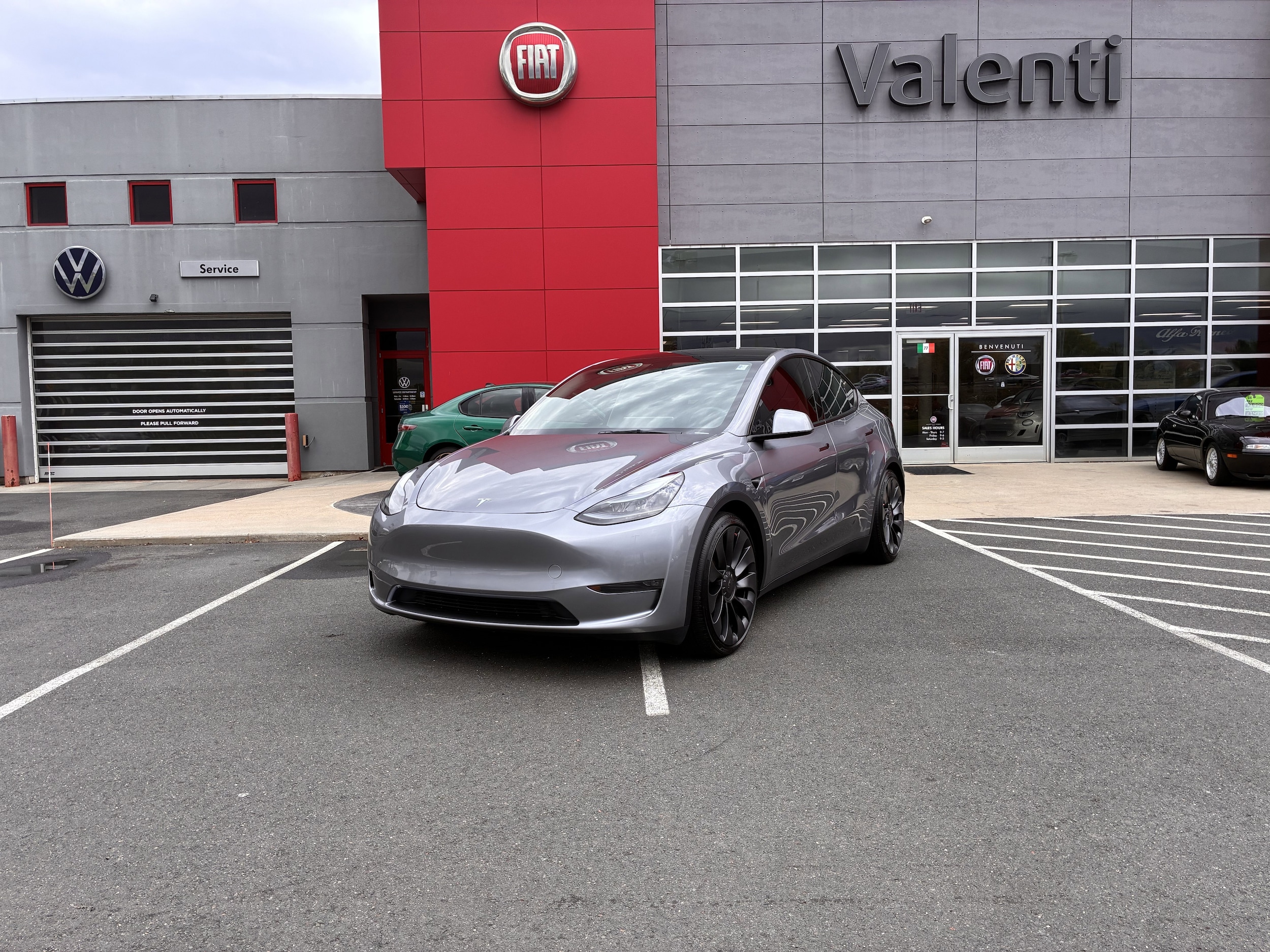 2025 Tesla Model Y Performance Dual Motor All-Wheel Drive's photo