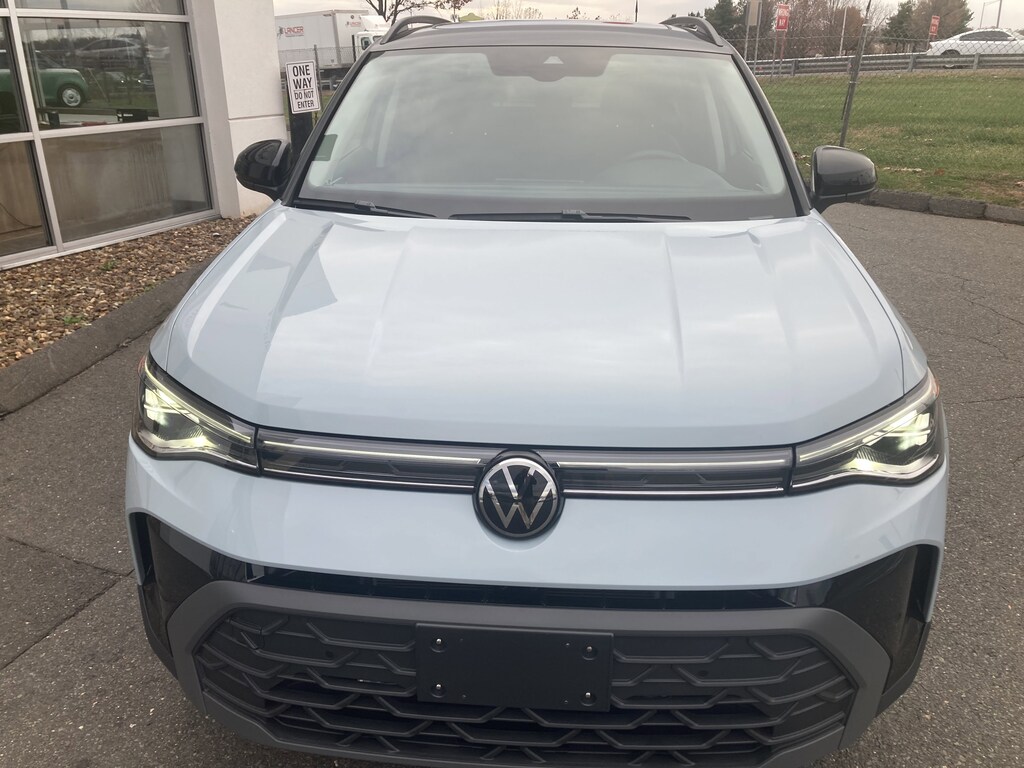 Certified 2025 Volkswagen Taos 1.5T SE Black SUV