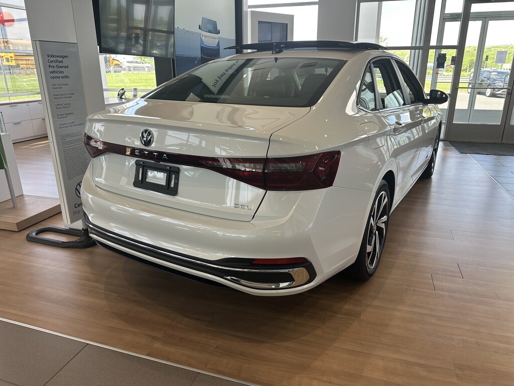 New 2026 Volkswagen Jetta 1.5T SEL Sedan