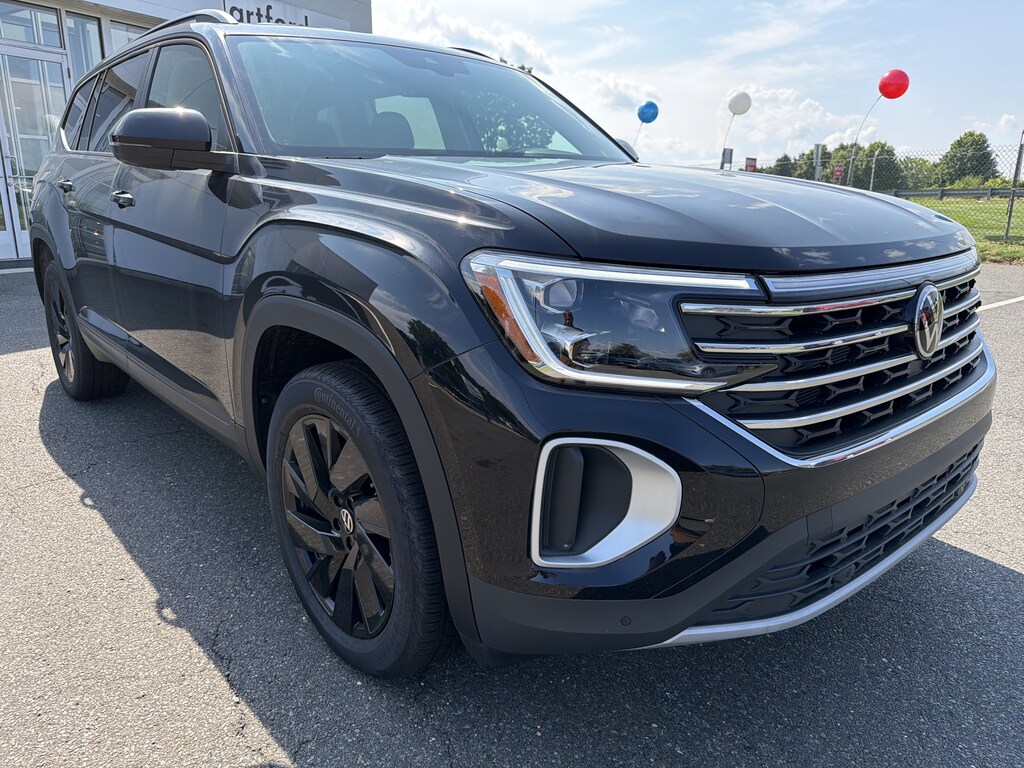 New 2026 Volkswagen Atlas SE w/Technology SUV