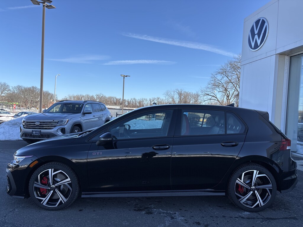 New 2025 Volkswagen Golf GTI 2.0T SE Hatchback