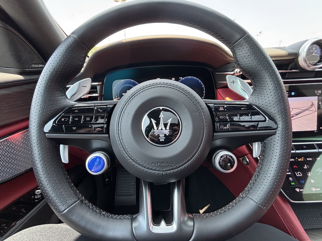 Certified 2025 Maserati Grecale AWD