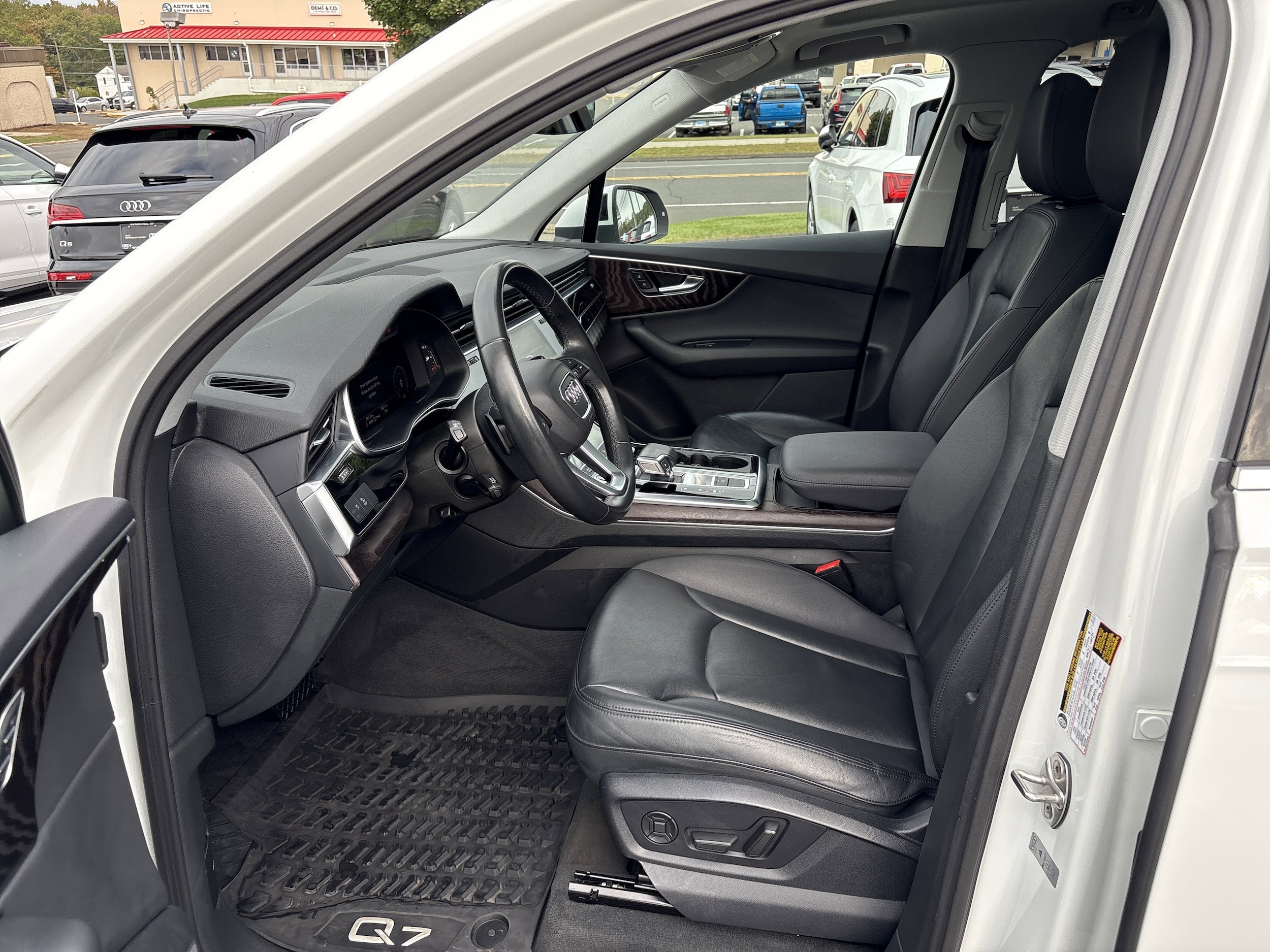 2022 Audi Q7 Premium - Photo 6