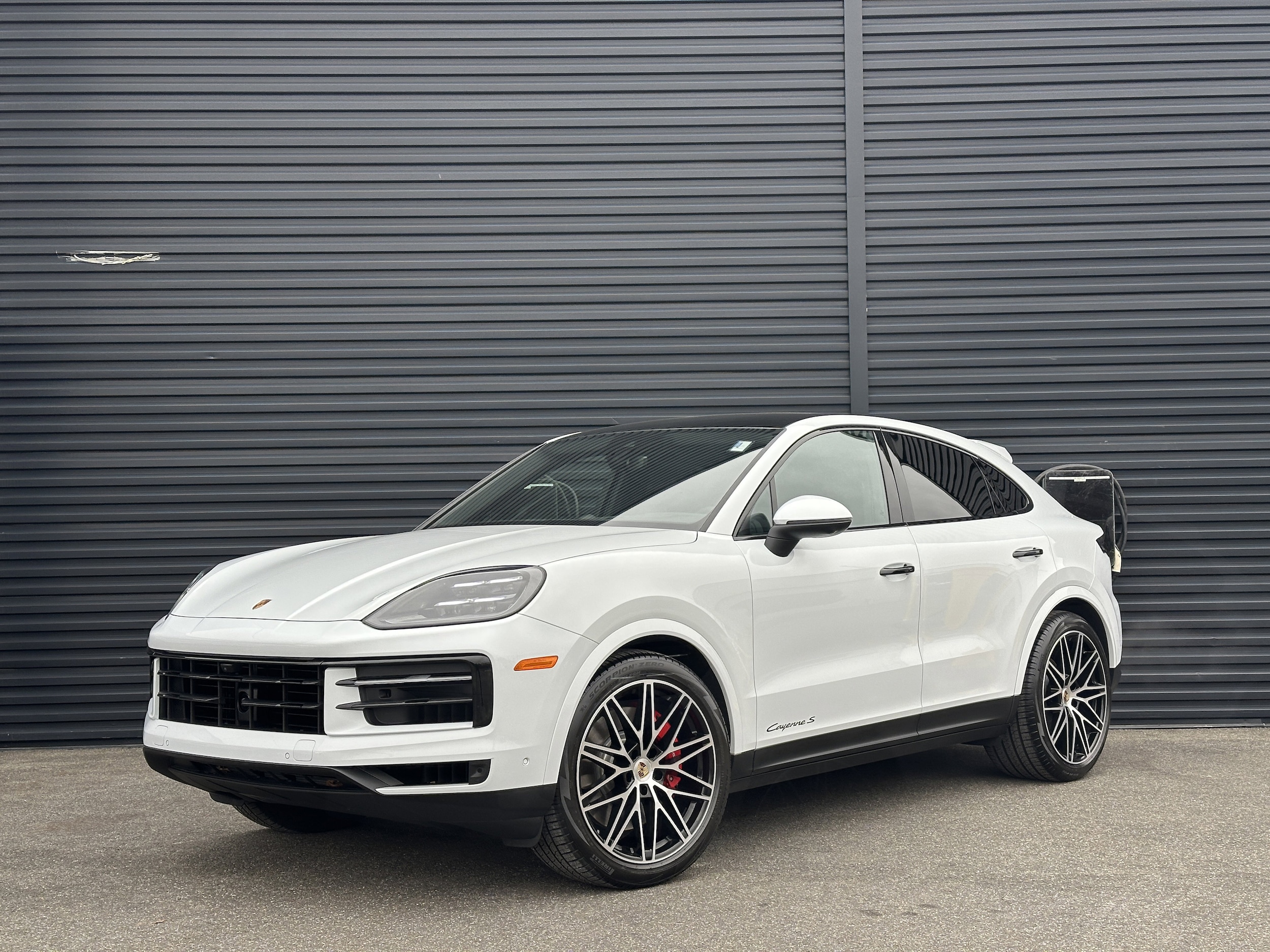 2025 Porsche Cayenne Coup S