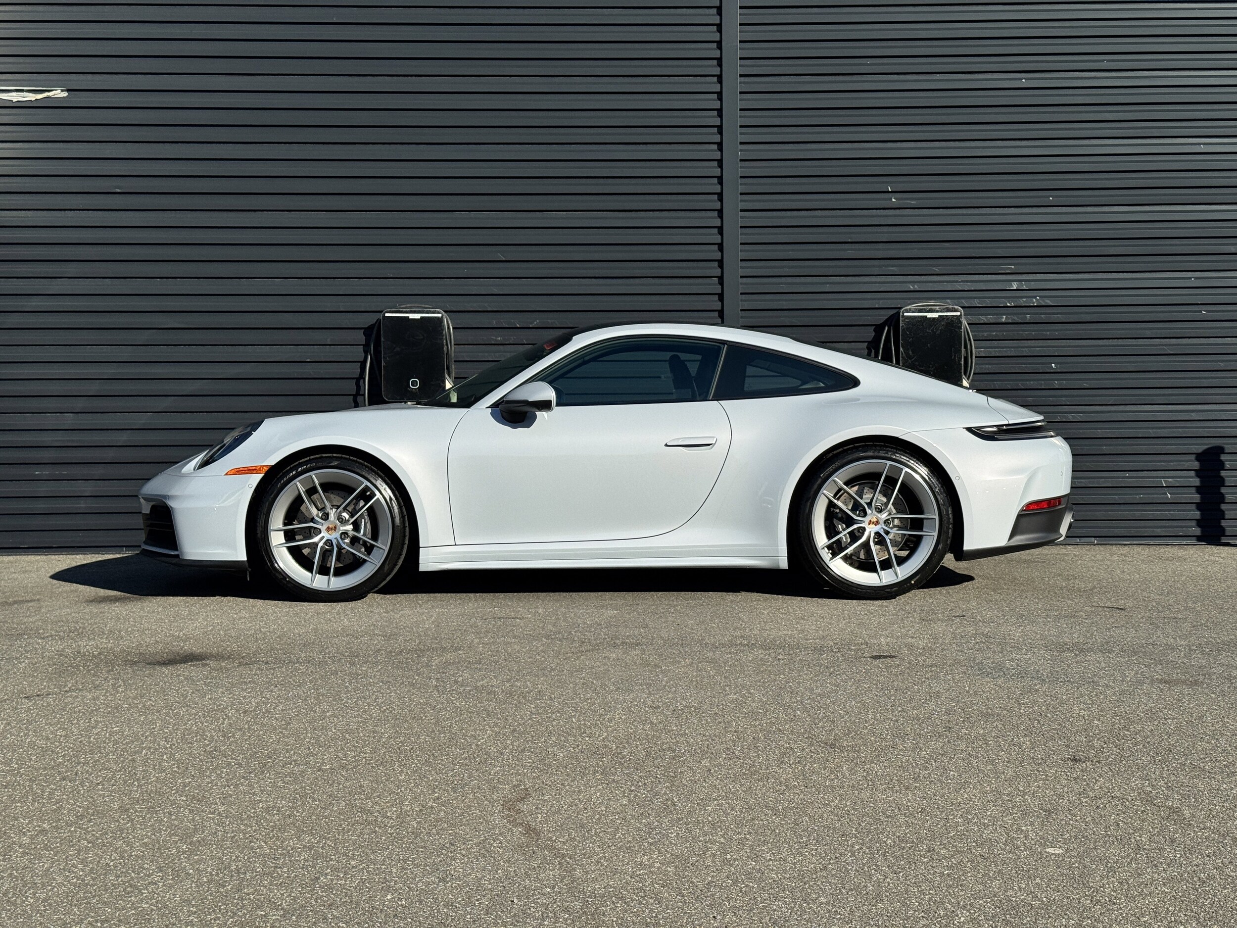 2026 Porsche 911 T photo 2