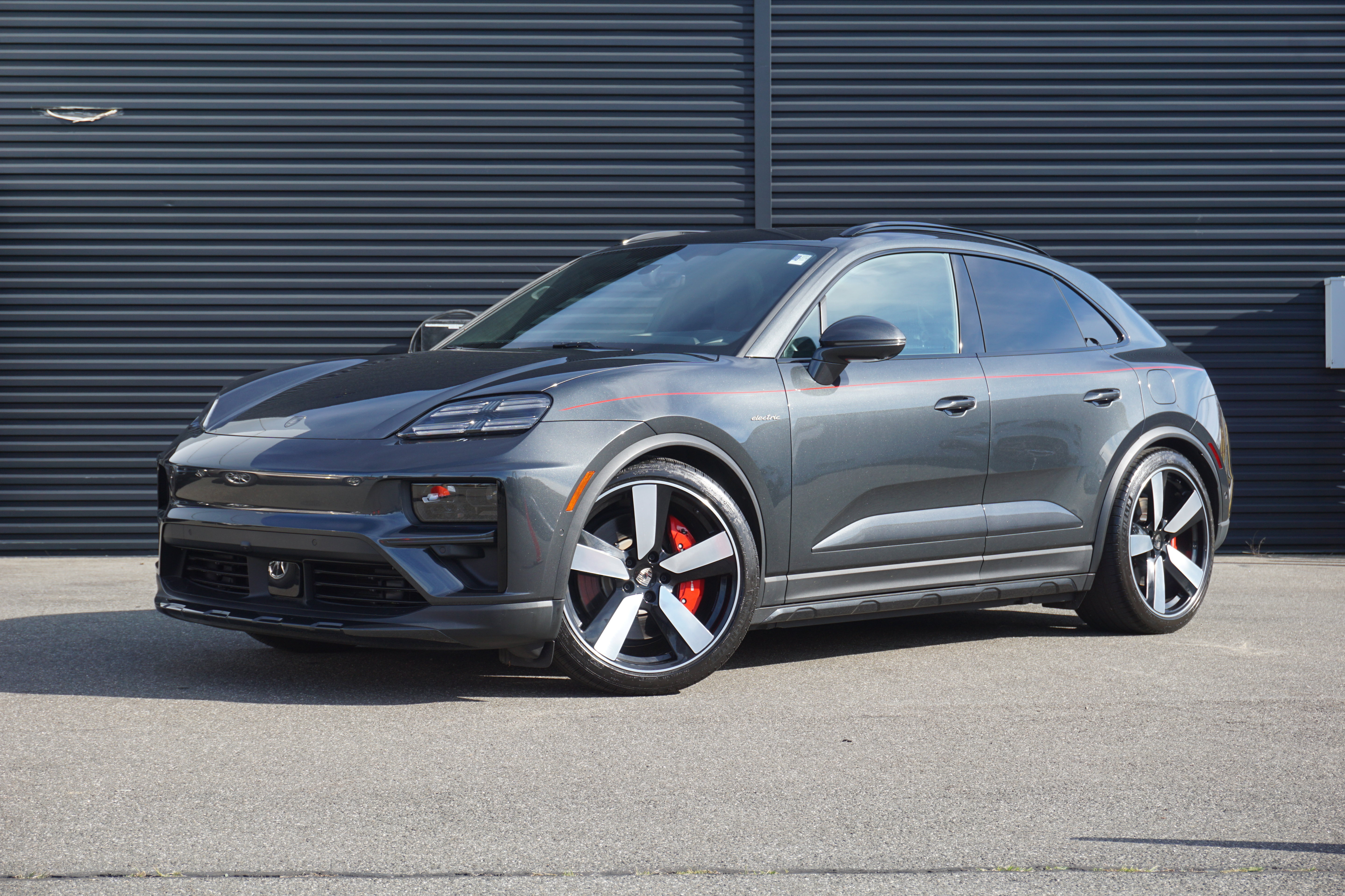 2025 Porsche Macan Electric
