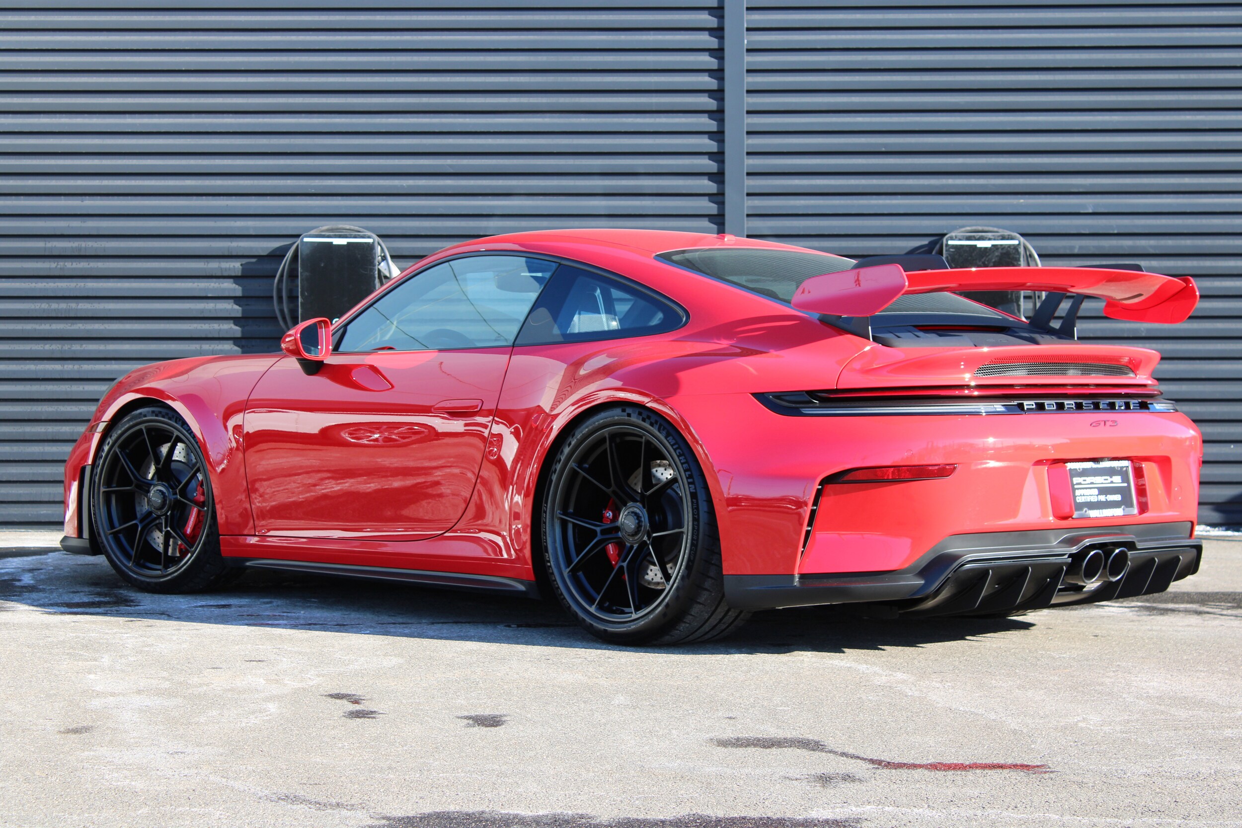 2025 Porsche 911 GT3 Touring photo 3