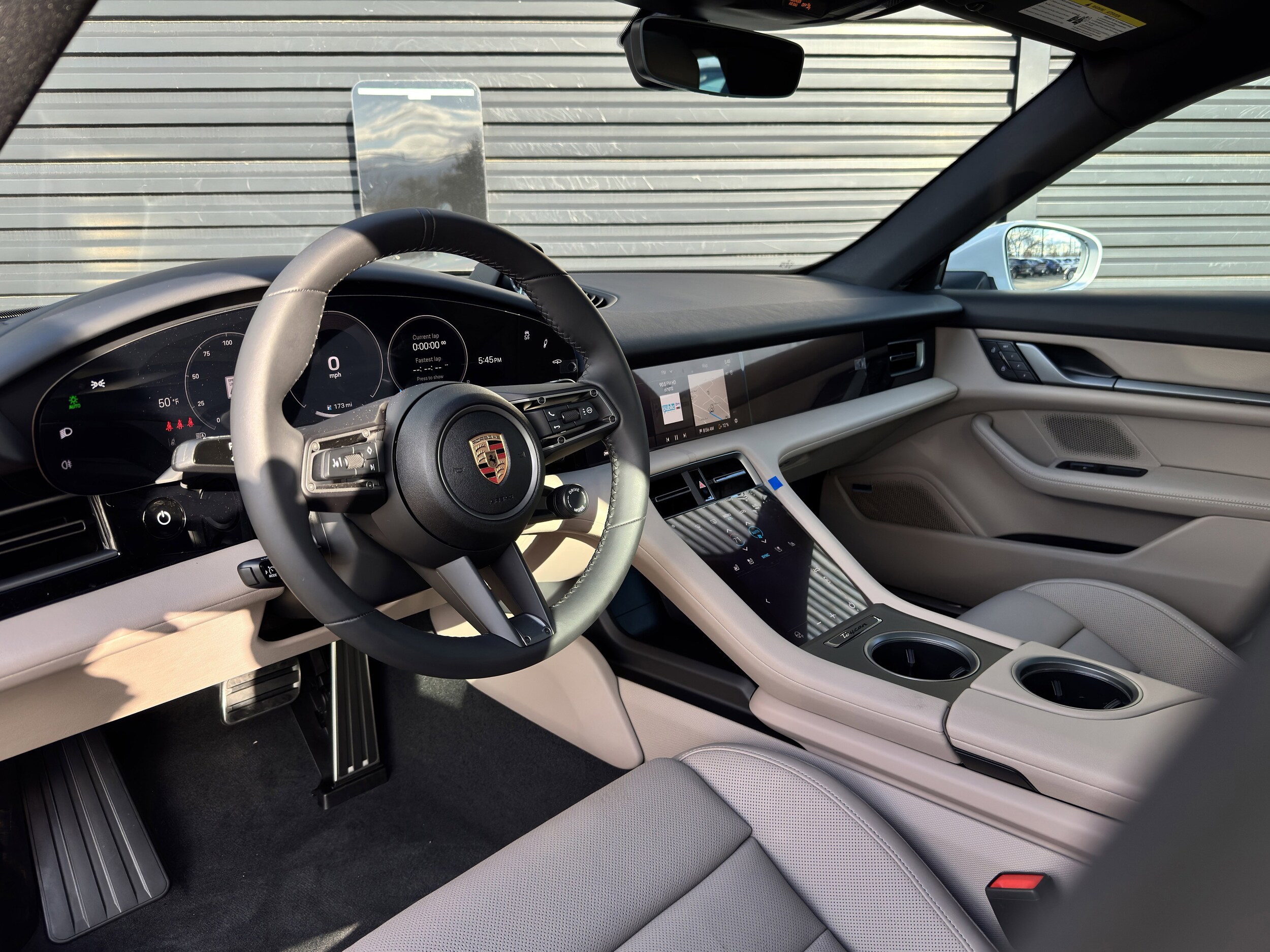 2025 Porsche Taycan 4 photo 3