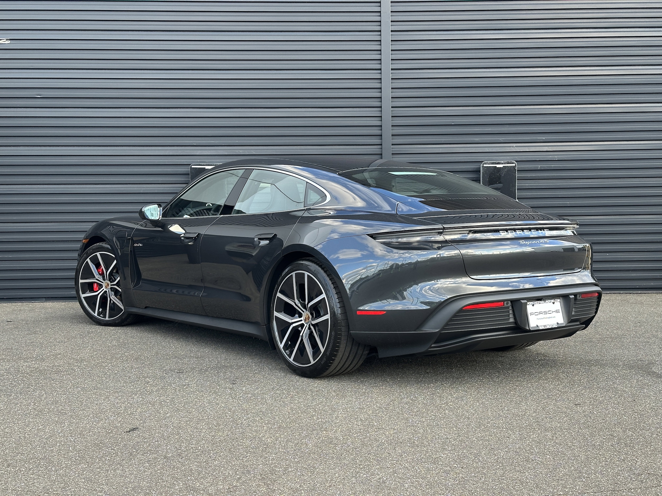 2026 Porsche Taycan S - Photo 3