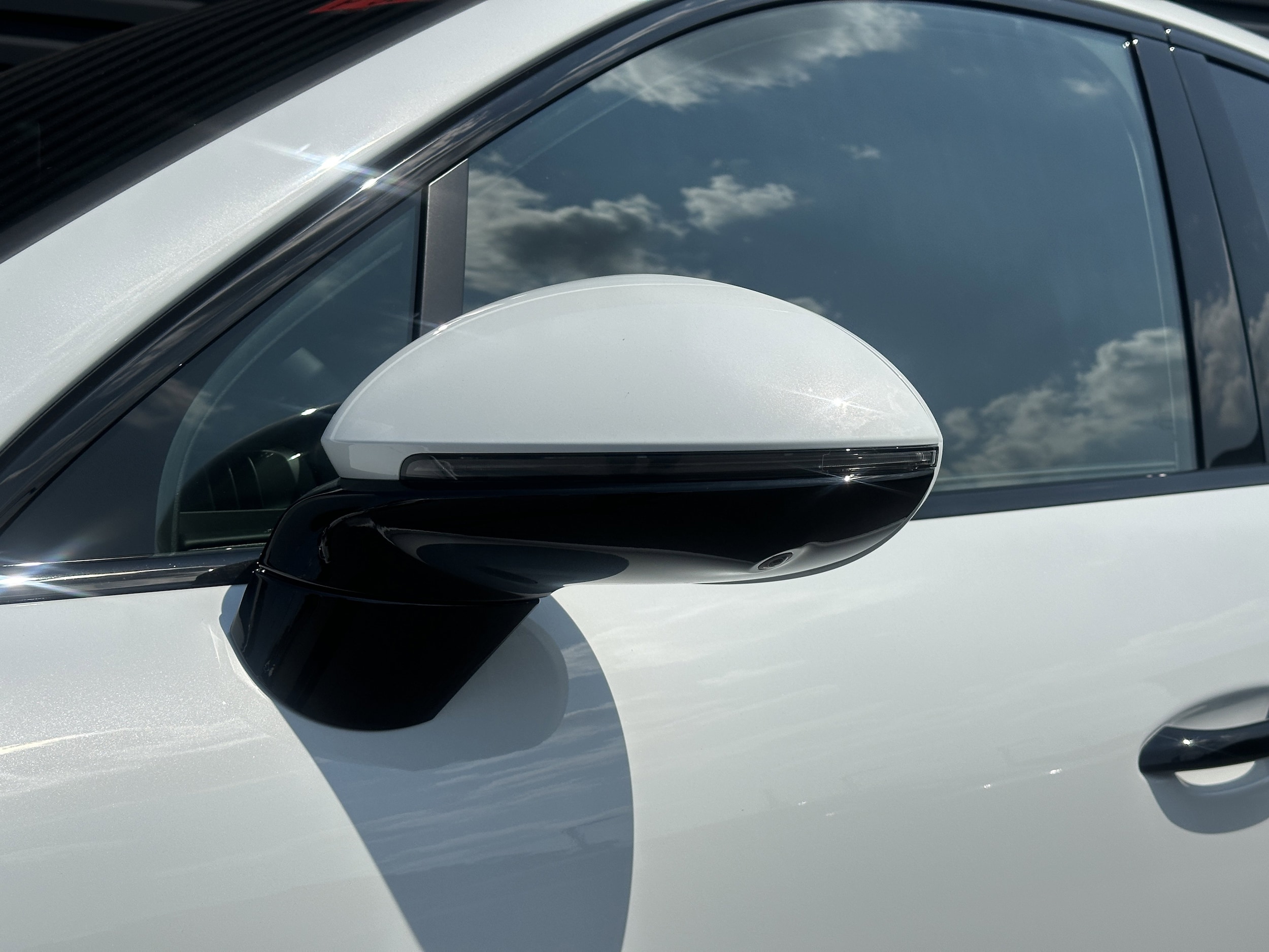 2025 Porsche Cayenne Coup Turbo E-Hybrid - Photo 28