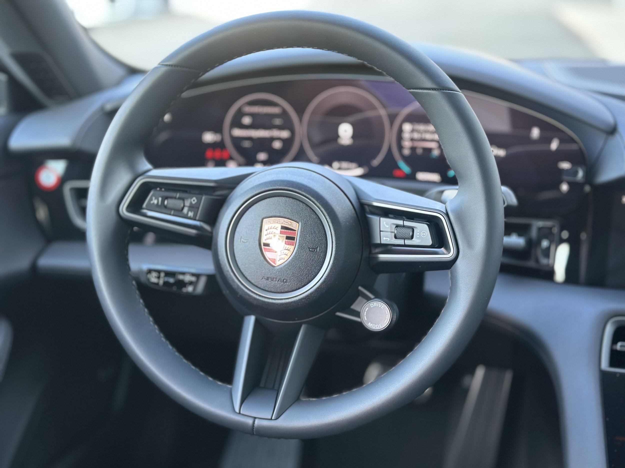 2025 Porsche Taycan Base - Photo 20