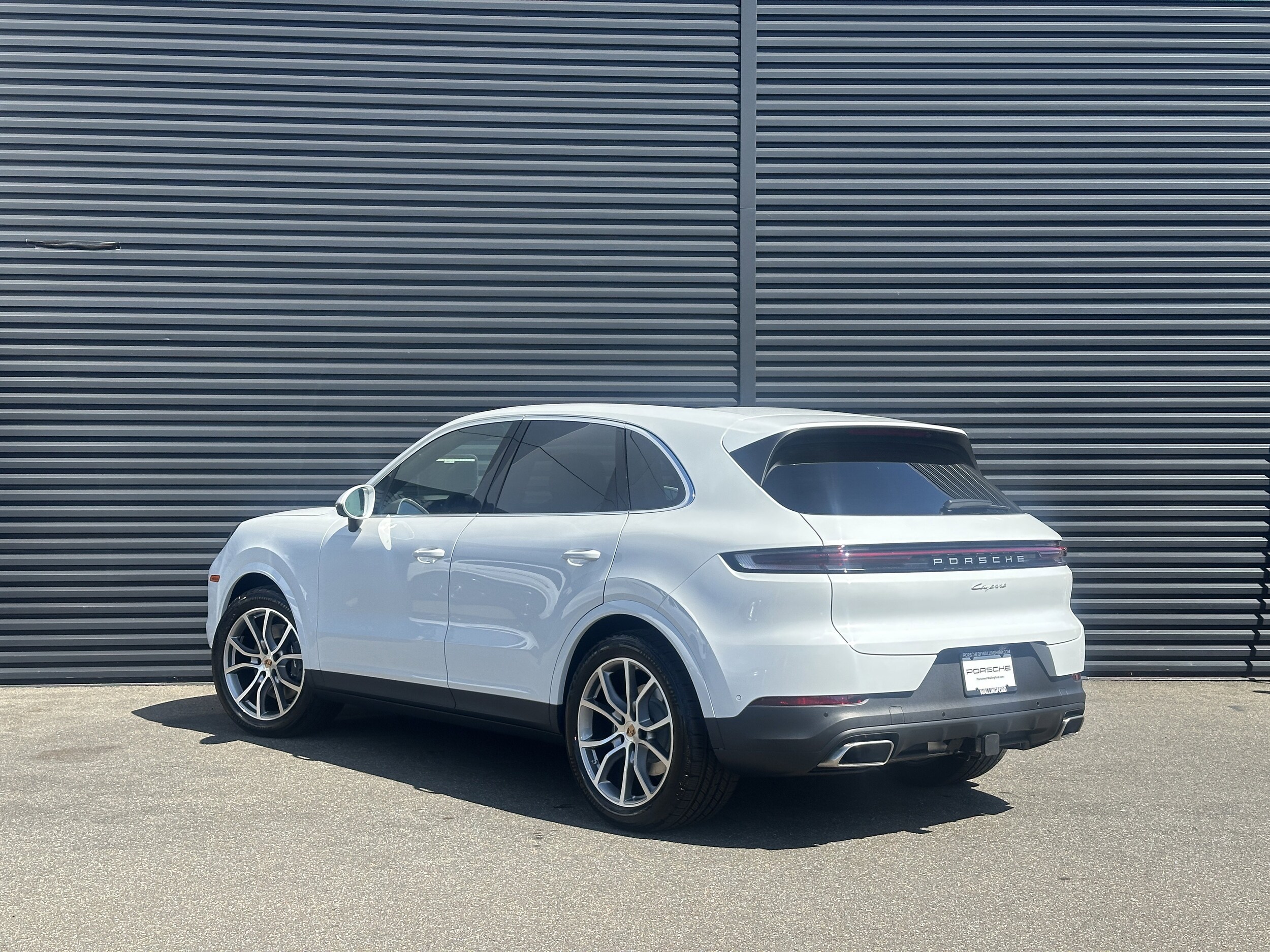 2026 Porsche Cayenne photo 3