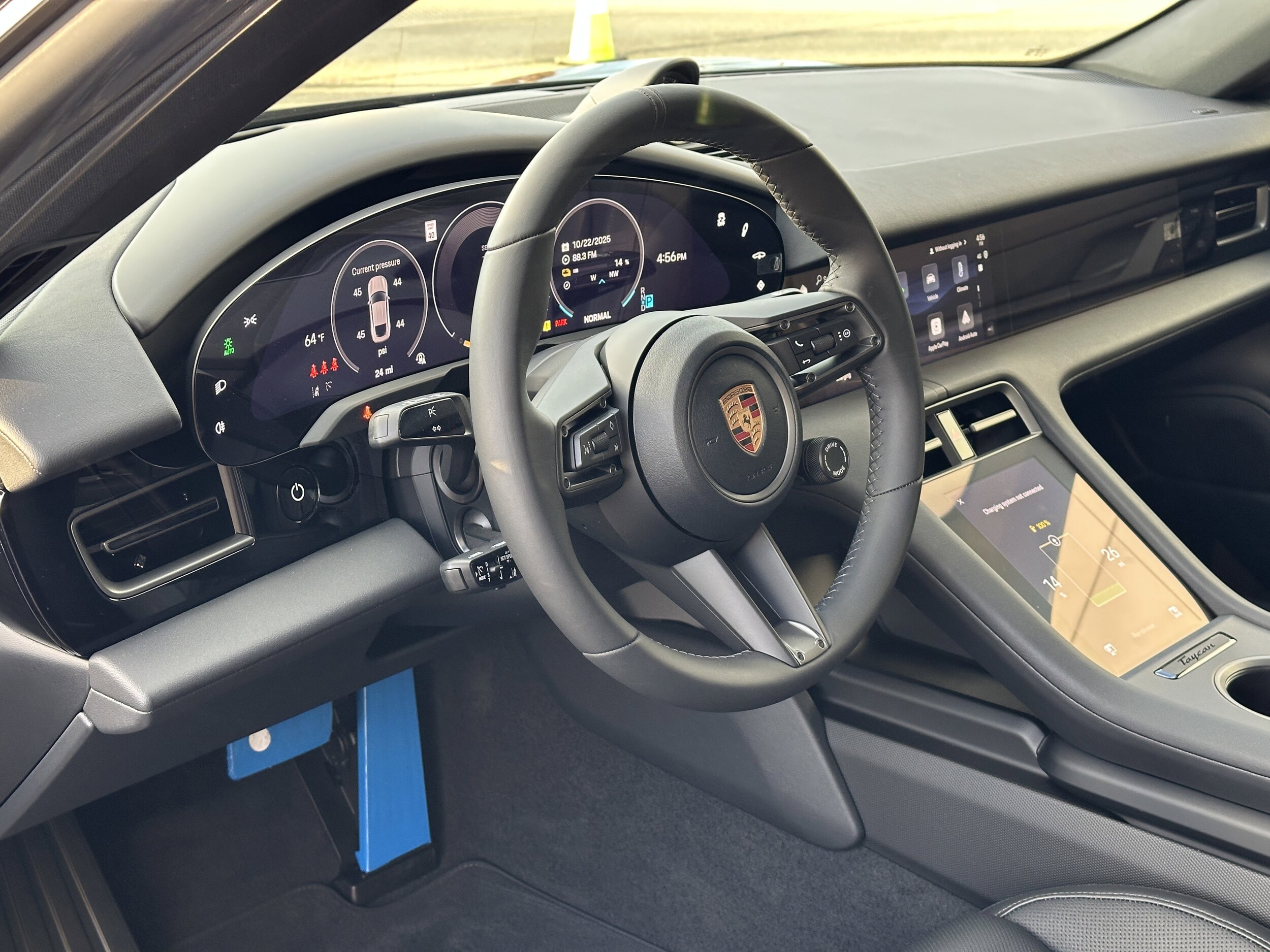 2026 Porsche Taycan S - Photo 4