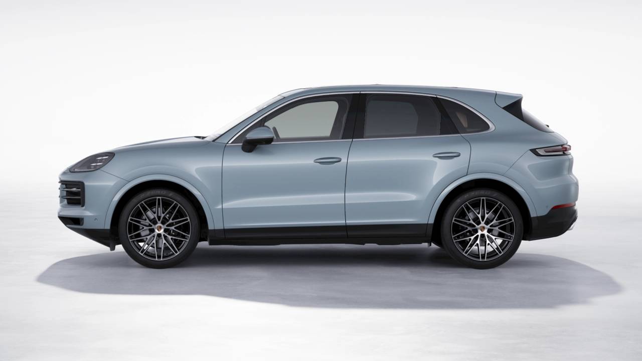 2026 Porsche Cayenne photo 2