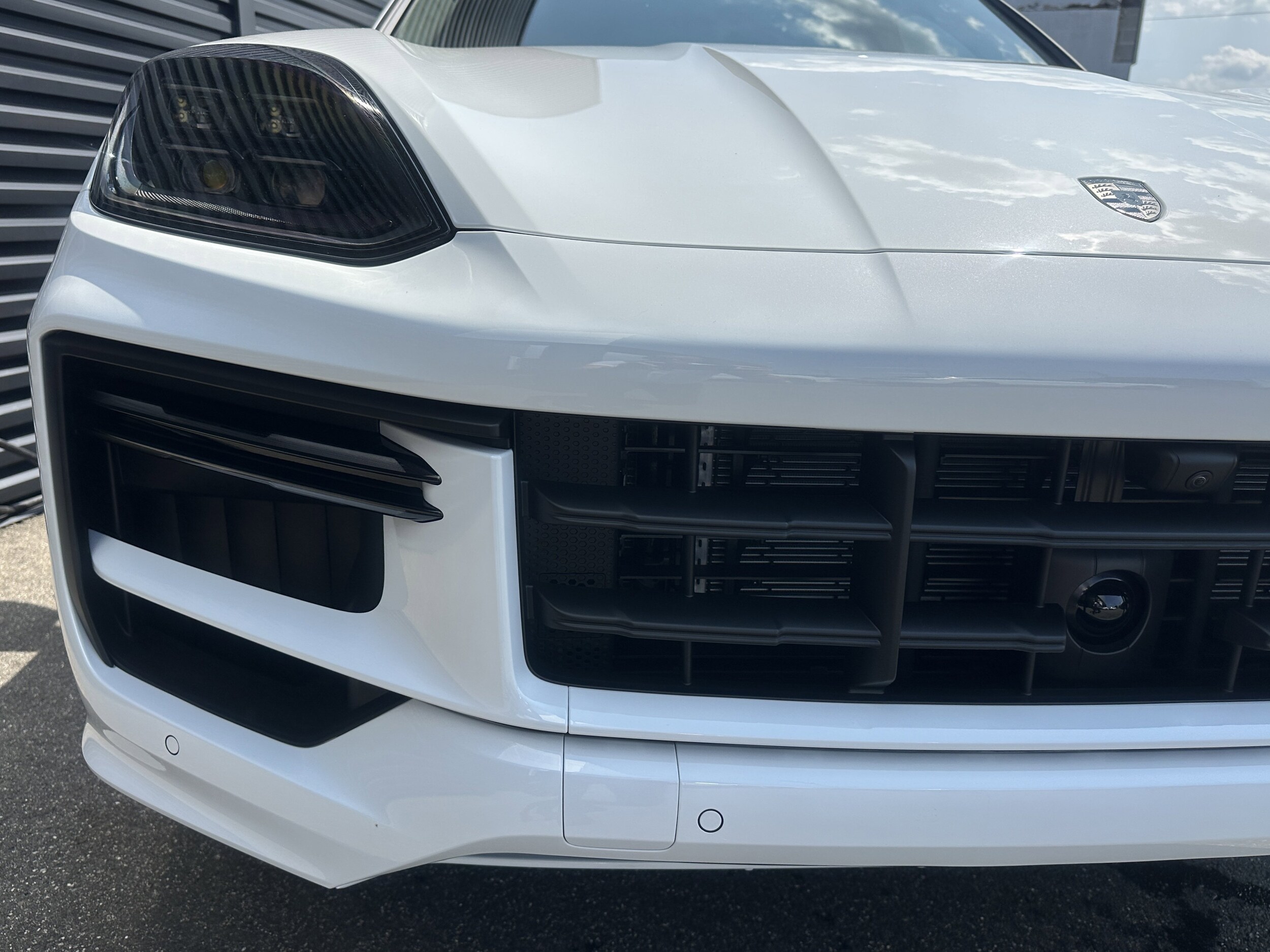 2025 Porsche Cayenne Coup Turbo E-Hybrid - Photo 14