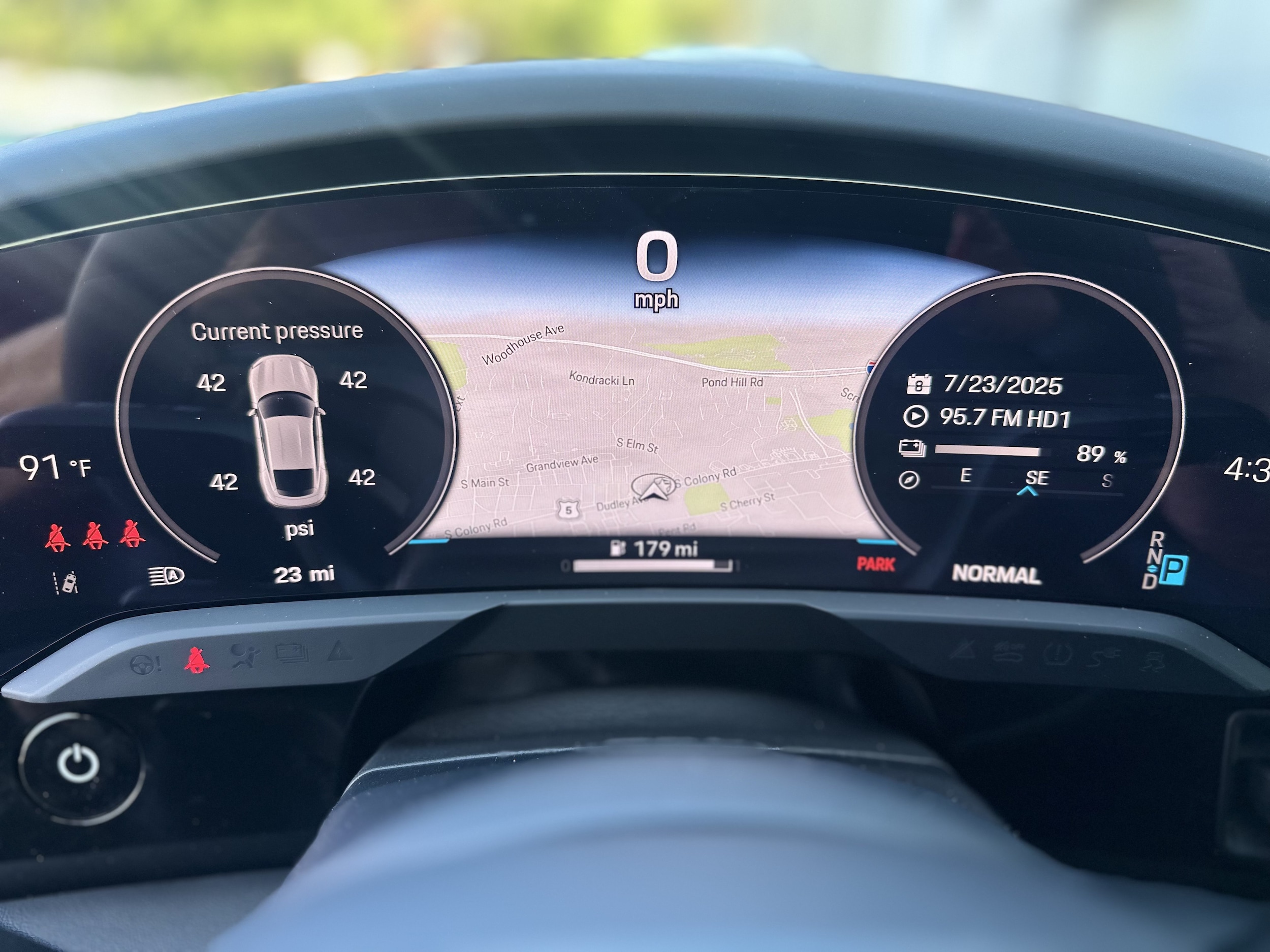 2025 Porsche Taycan Base - Photo 21