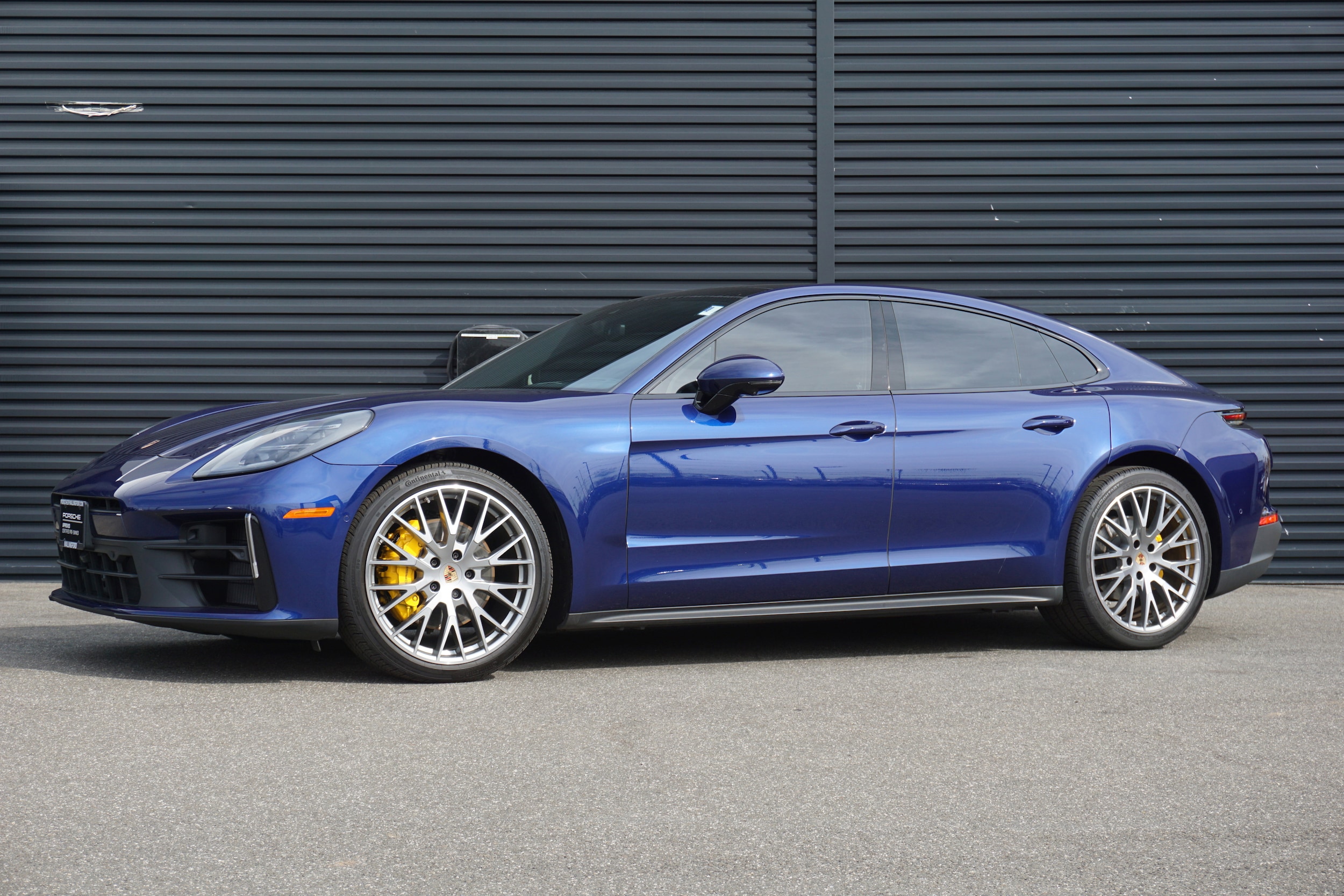 2024 Porsche Panamera Base