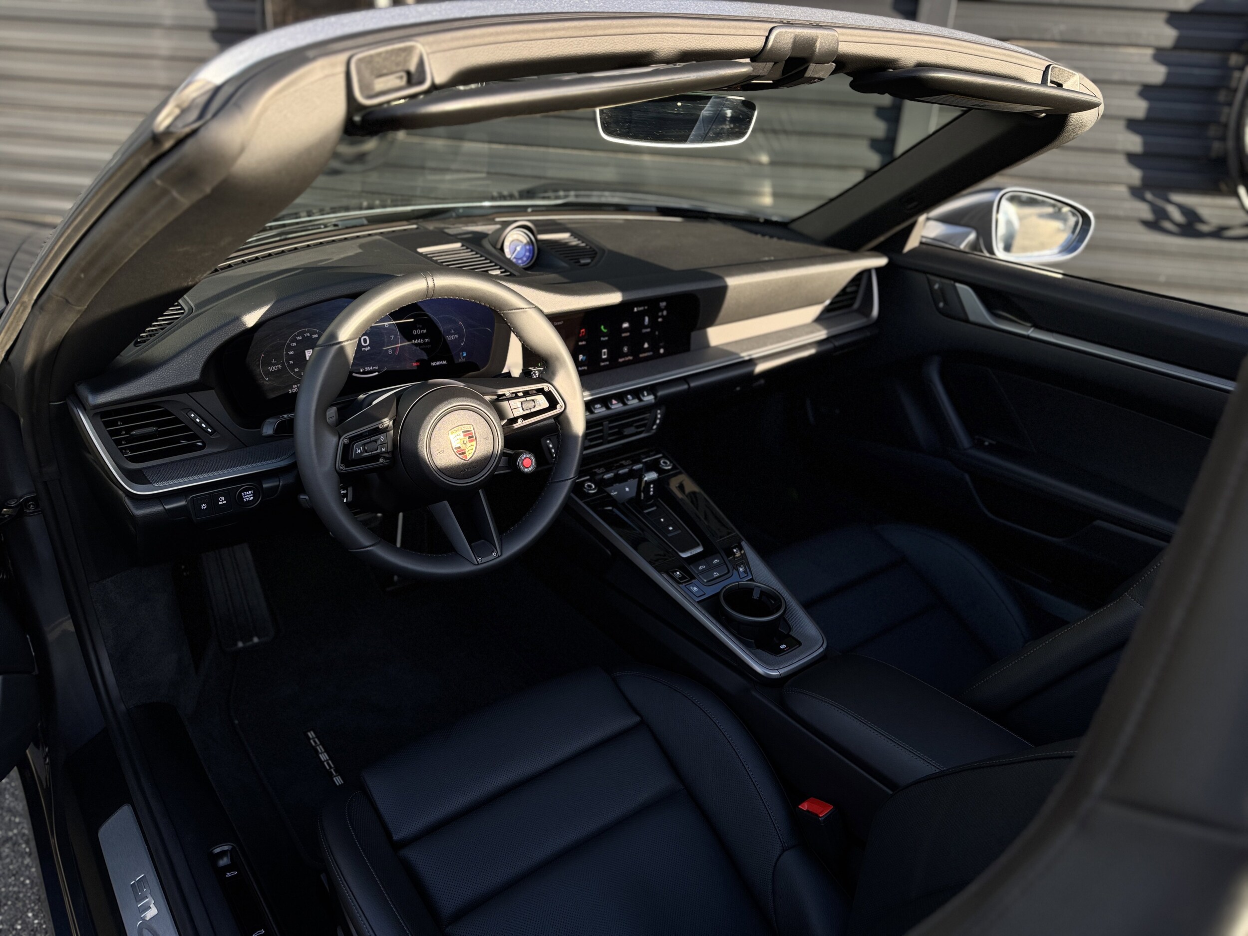 2025 Porsche 911 Cabriolet photo 4