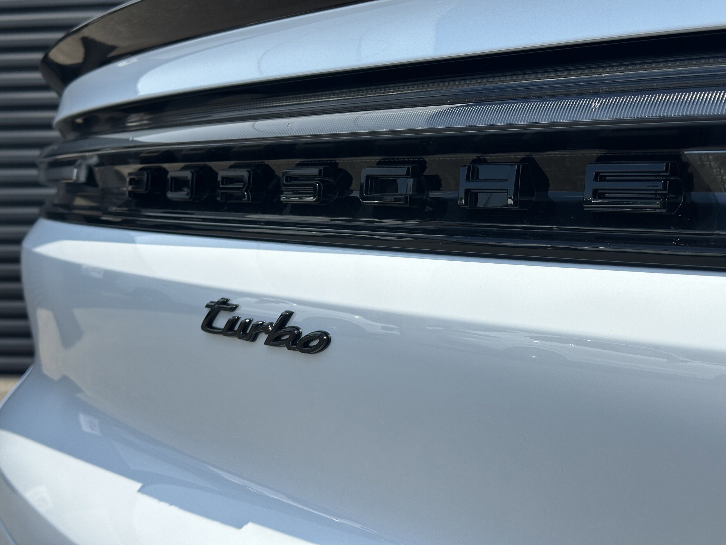 2025 Porsche Cayenne Coup Turbo E-Hybrid - Photo 32