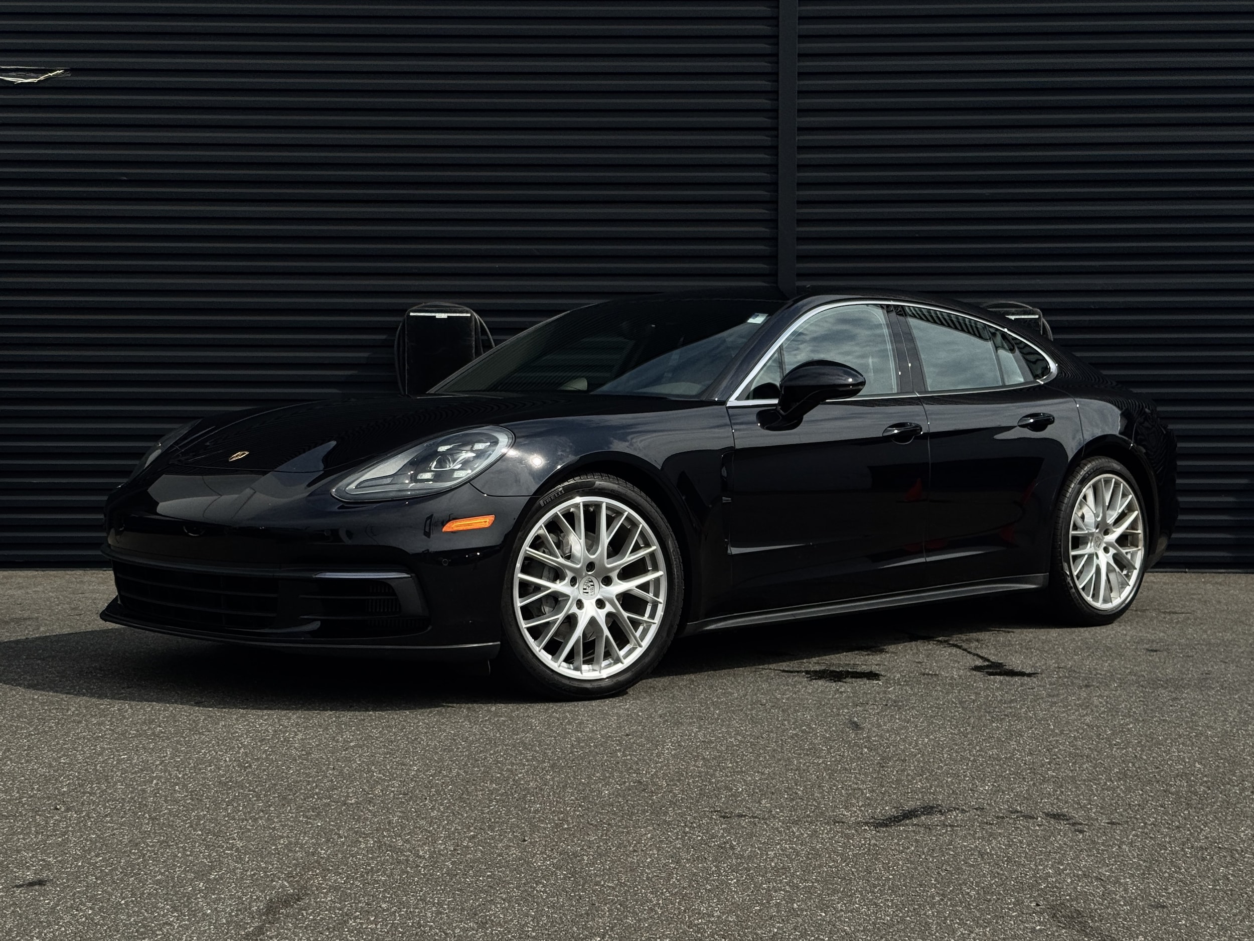2018 Porsche Panamera S