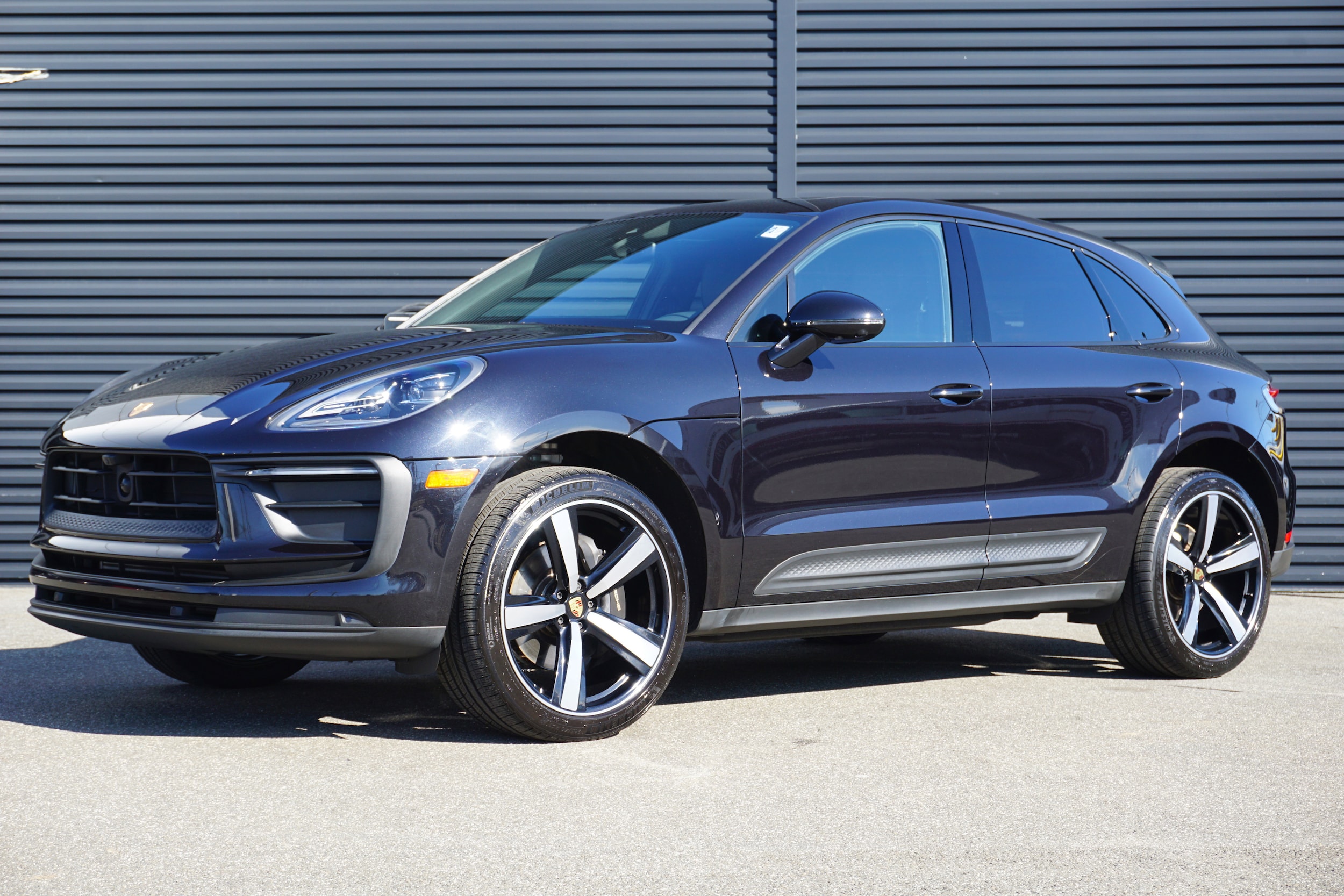 2024 Porsche Macan Base