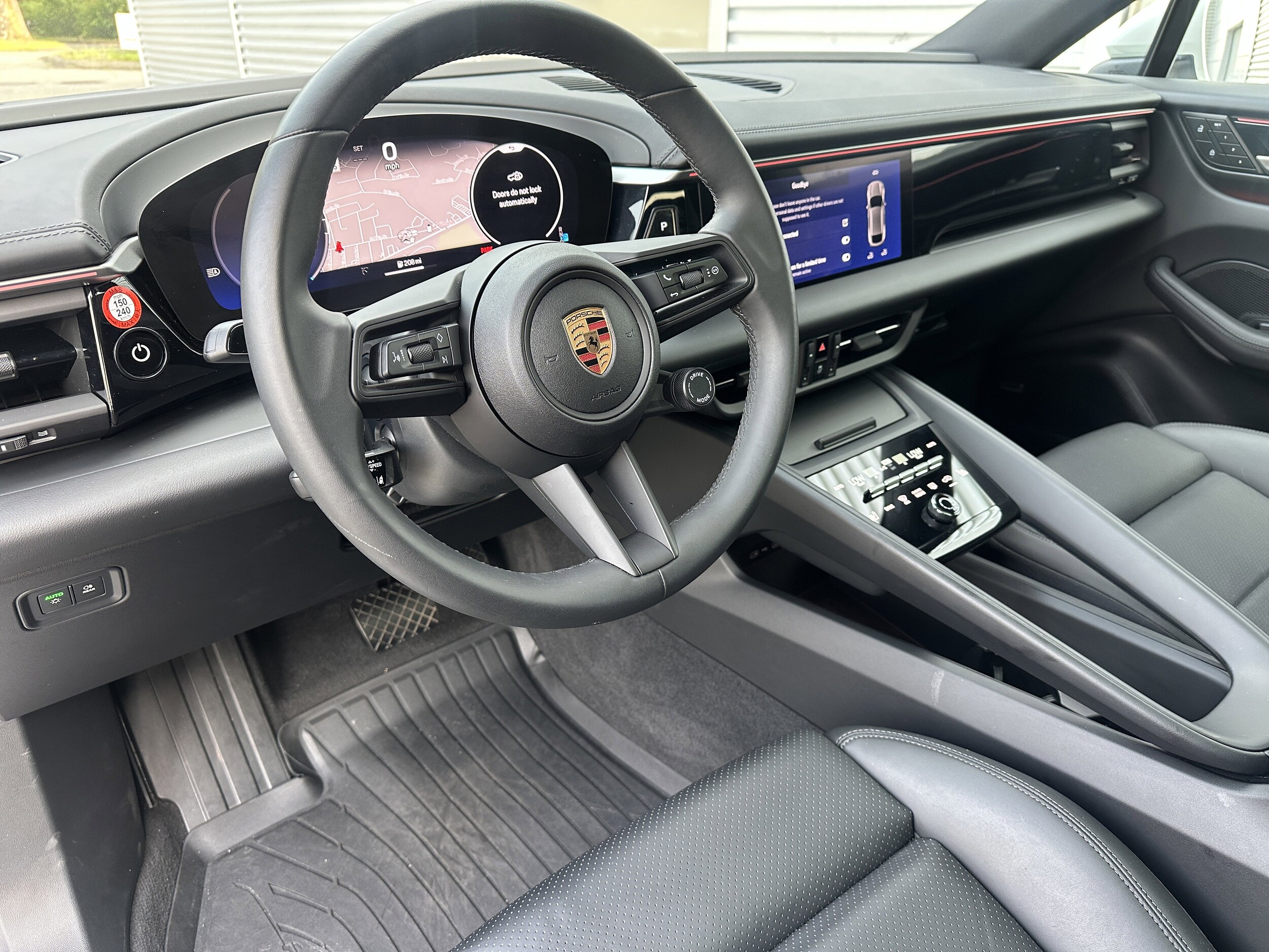 2024 Porsche Macan Electric 4 photo 4
