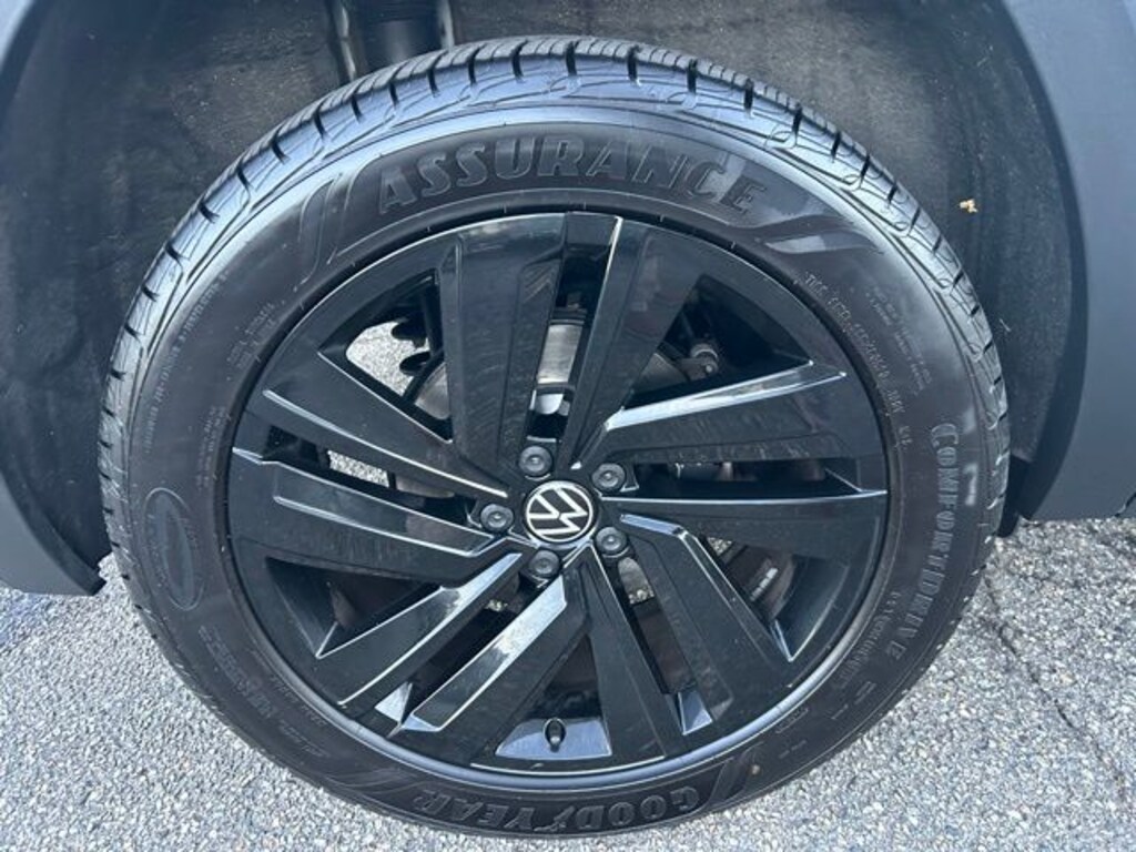 Used 2022 Volkswagen Atlas Cross Sport 2.0T SE w/Technology SUV