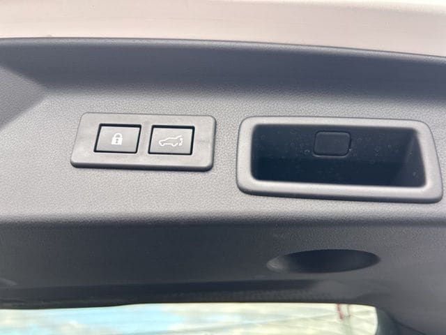 2025 Subaru Forester Sport - Photo 11