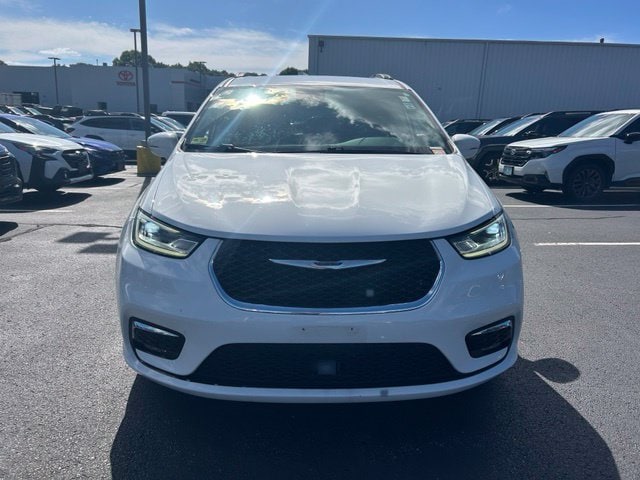 Used 2022 Chrysler Pacifica Touring L with VIN 2C4RC1BG8NR150921 for sale in Westerly, RI