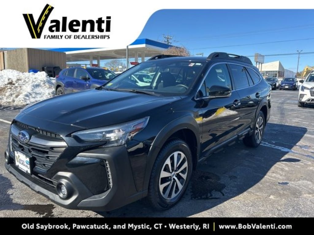 Used 2023 Subaru Outback Premium SUV